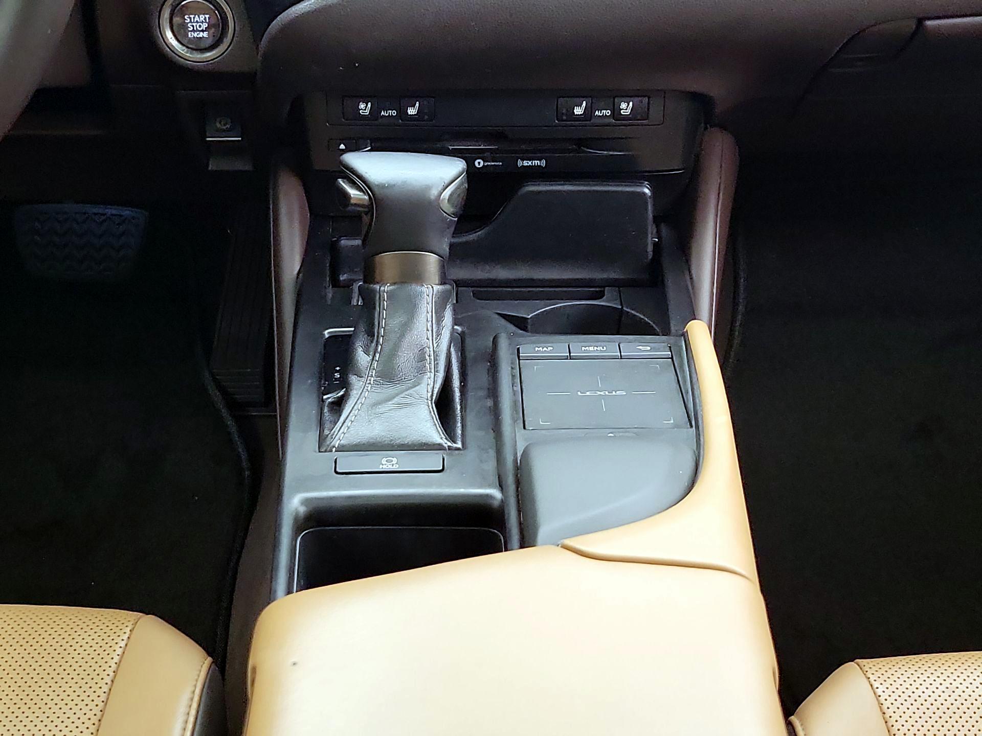 Thumbnail: 2019 Lexus ES - 18