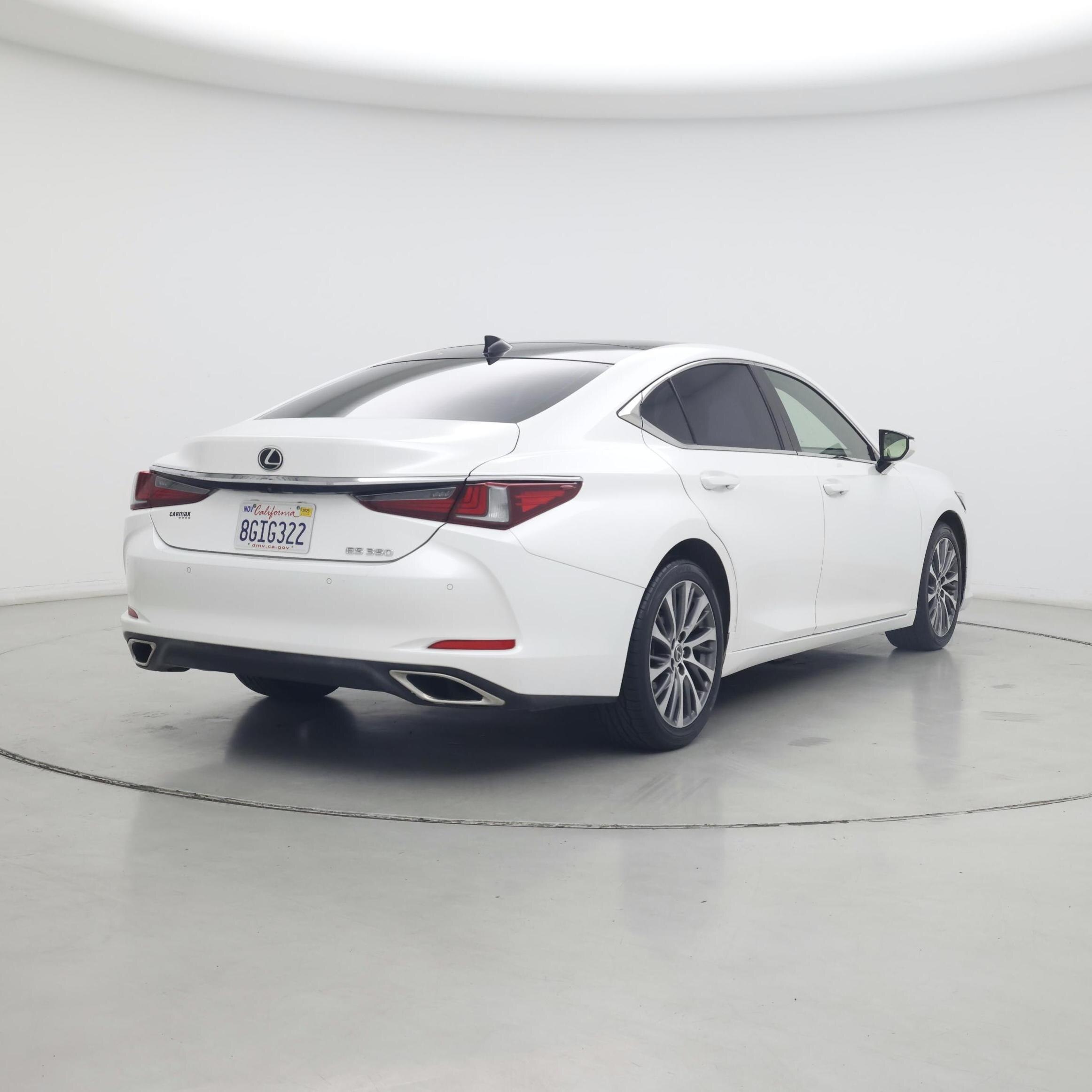 Thumbnail: 2019 Lexus ES - 8