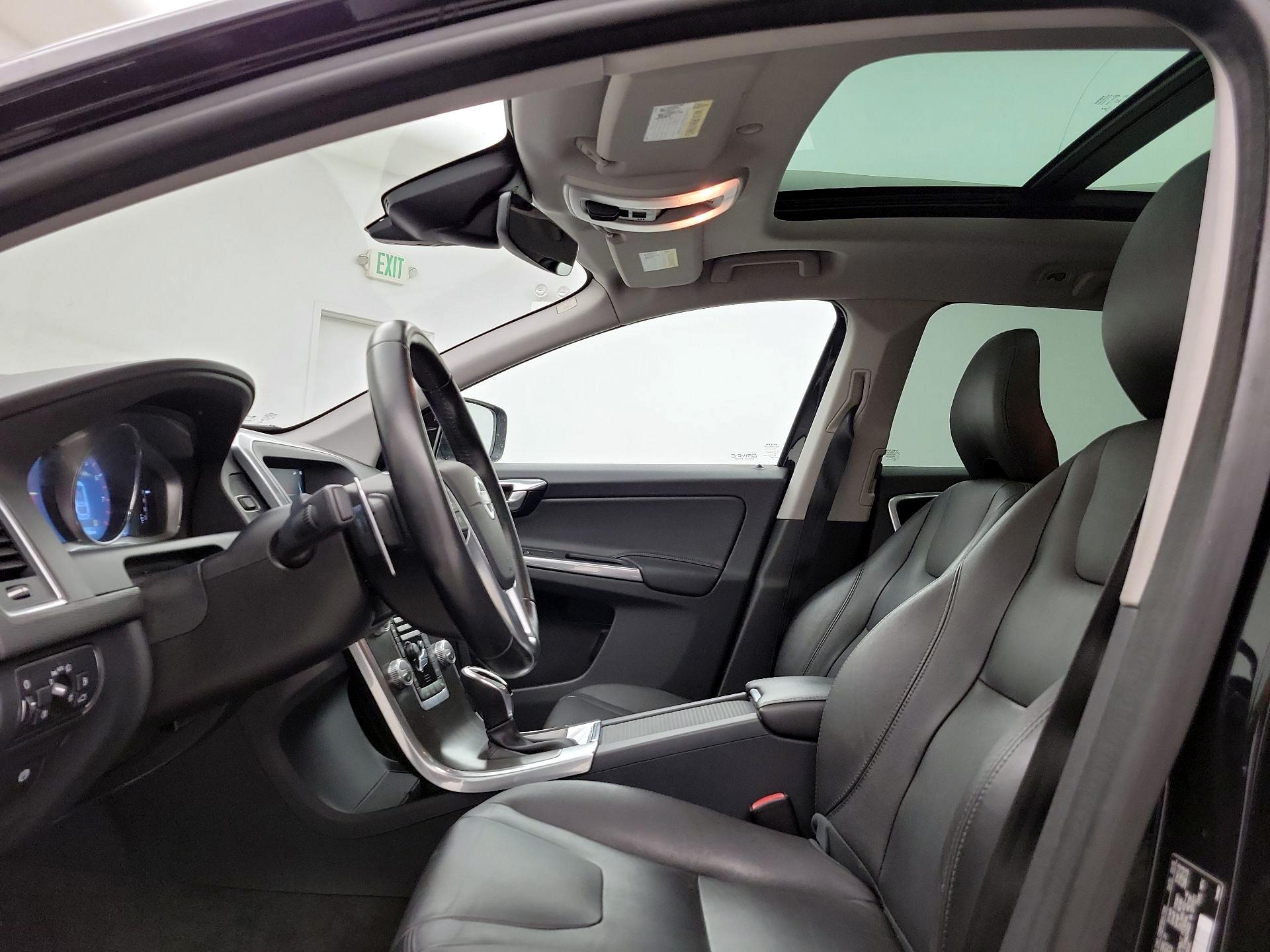 Thumbnail: 2015 Volvo XC60 - 19