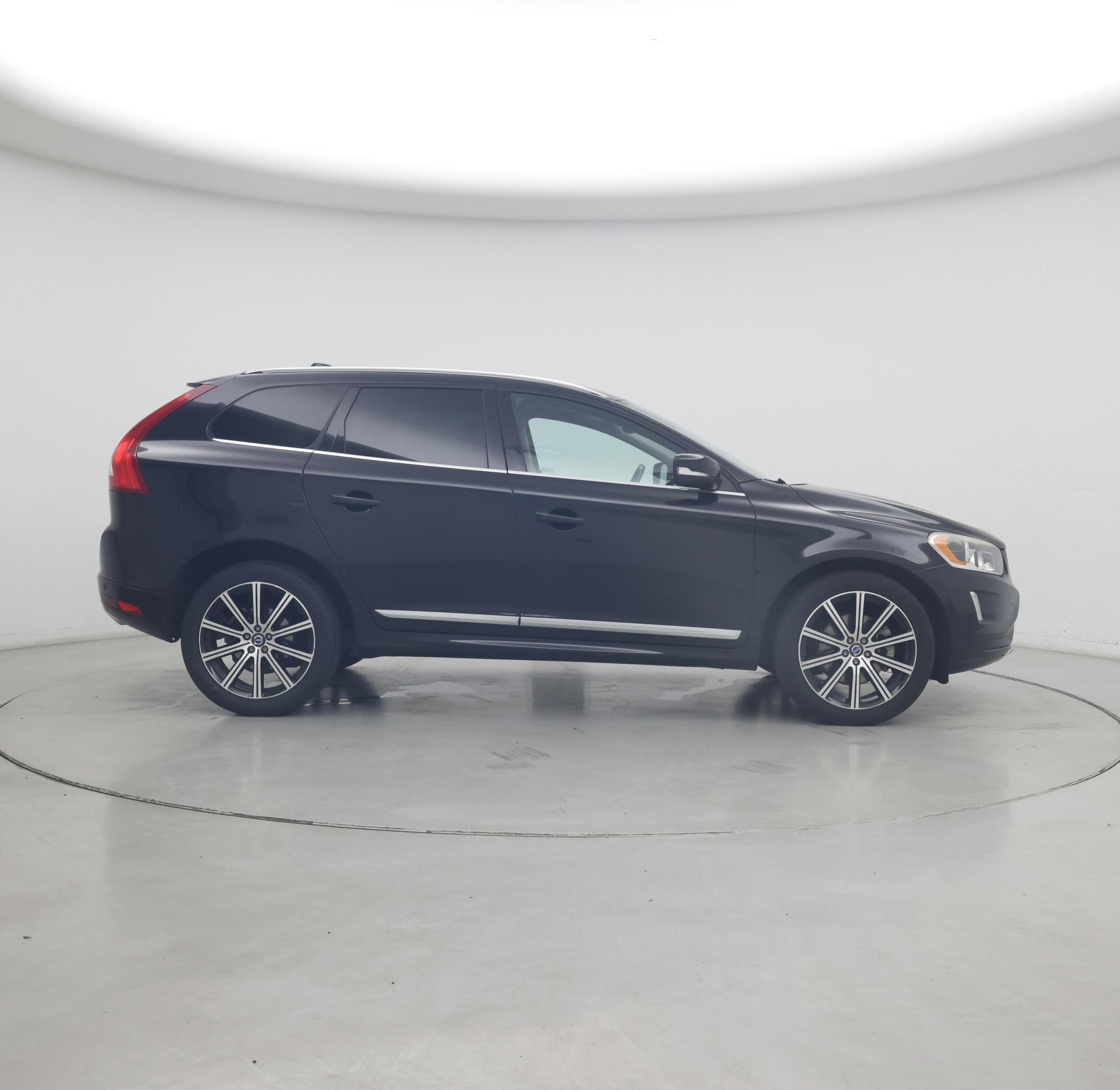 Thumbnail: 2015 Volvo XC60 - 7