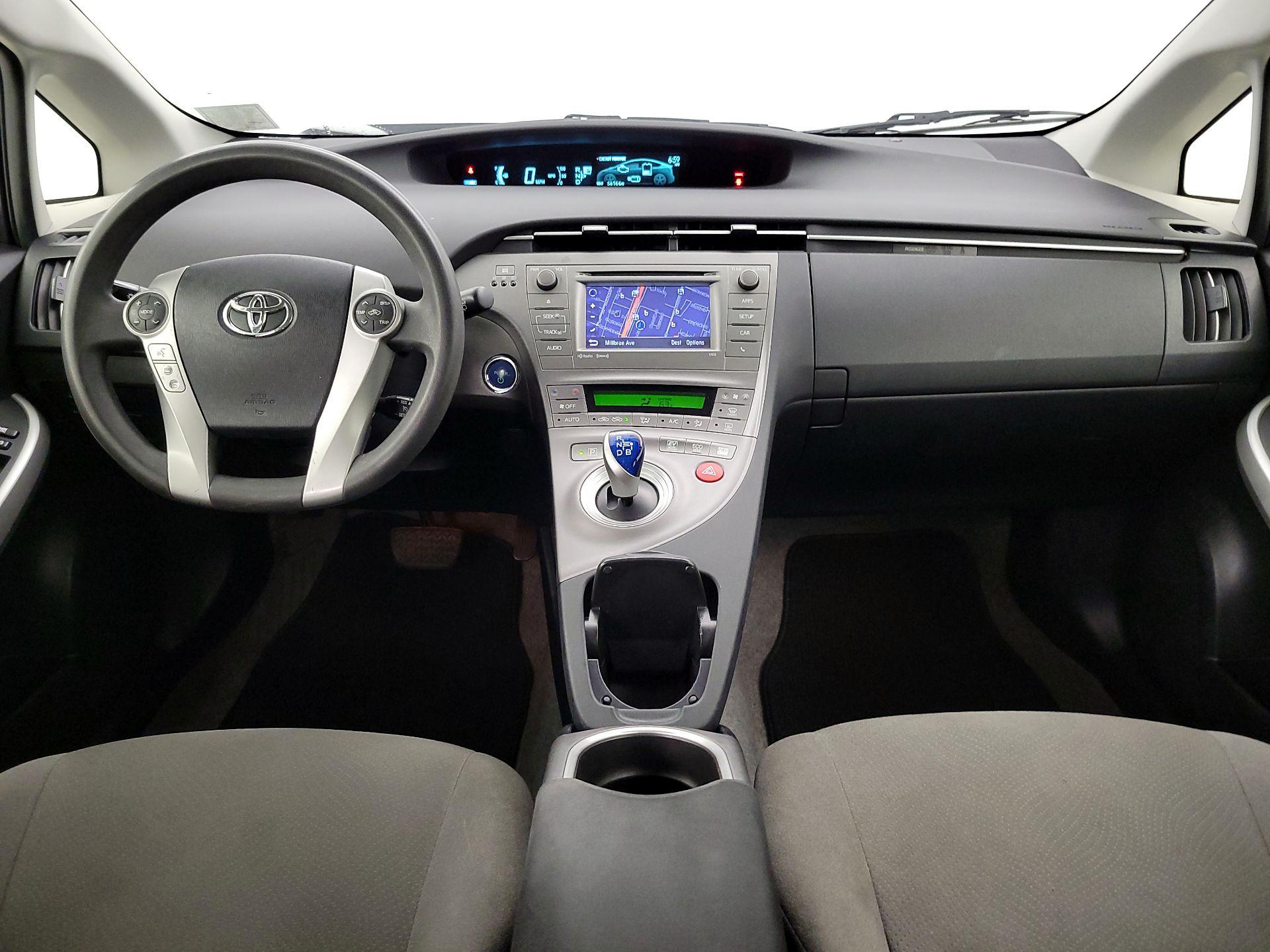 Thumbnail: 2015 Toyota Prius - 9
