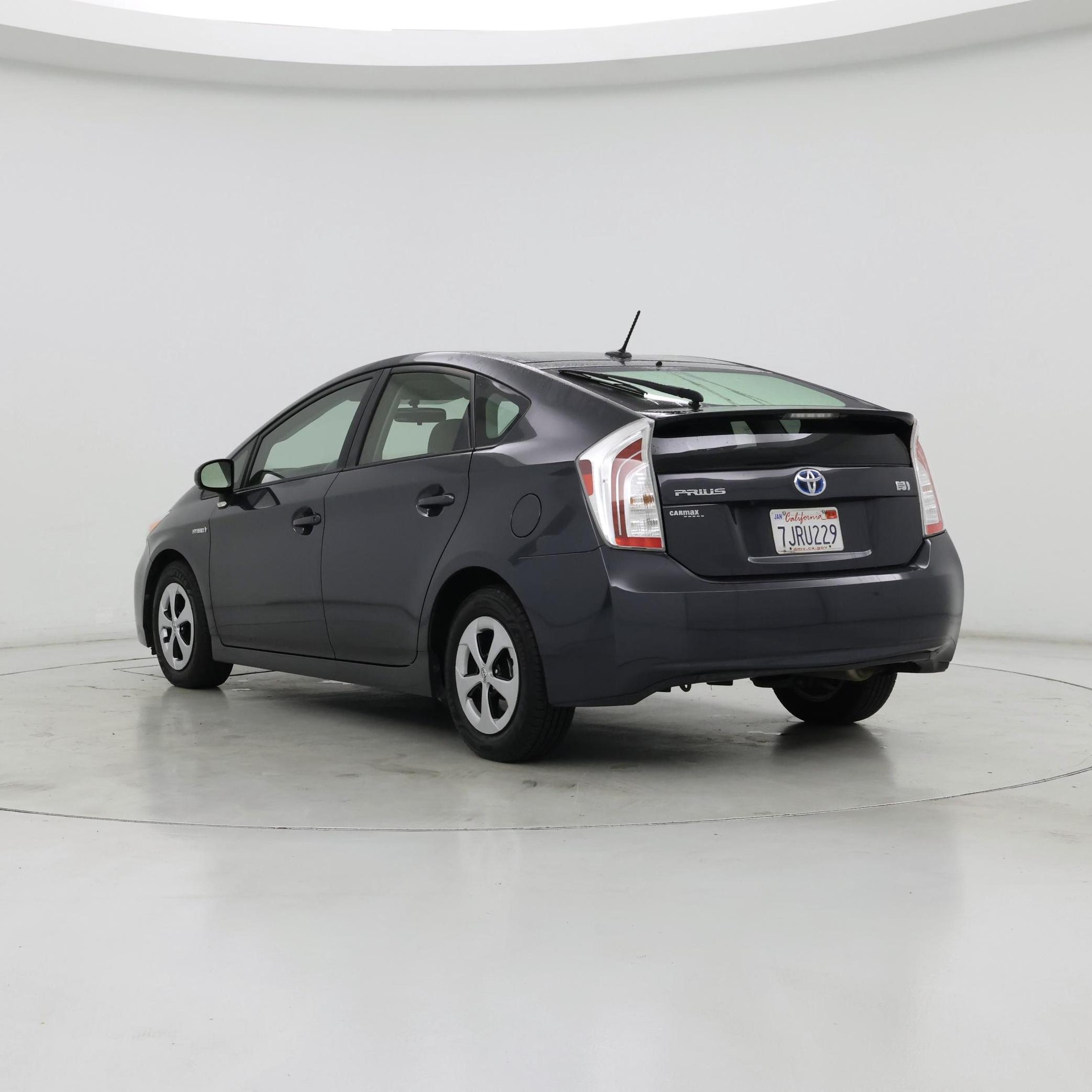 Thumbnail: 2015 Toyota Prius - 2