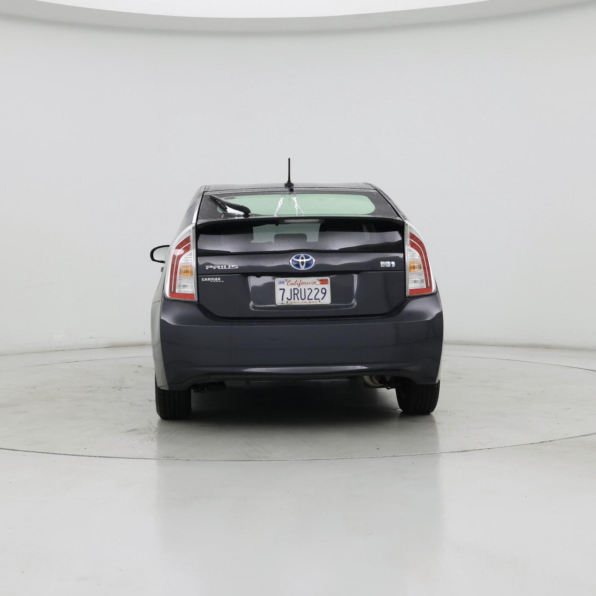 Thumbnail: 2015 Toyota Prius - 6