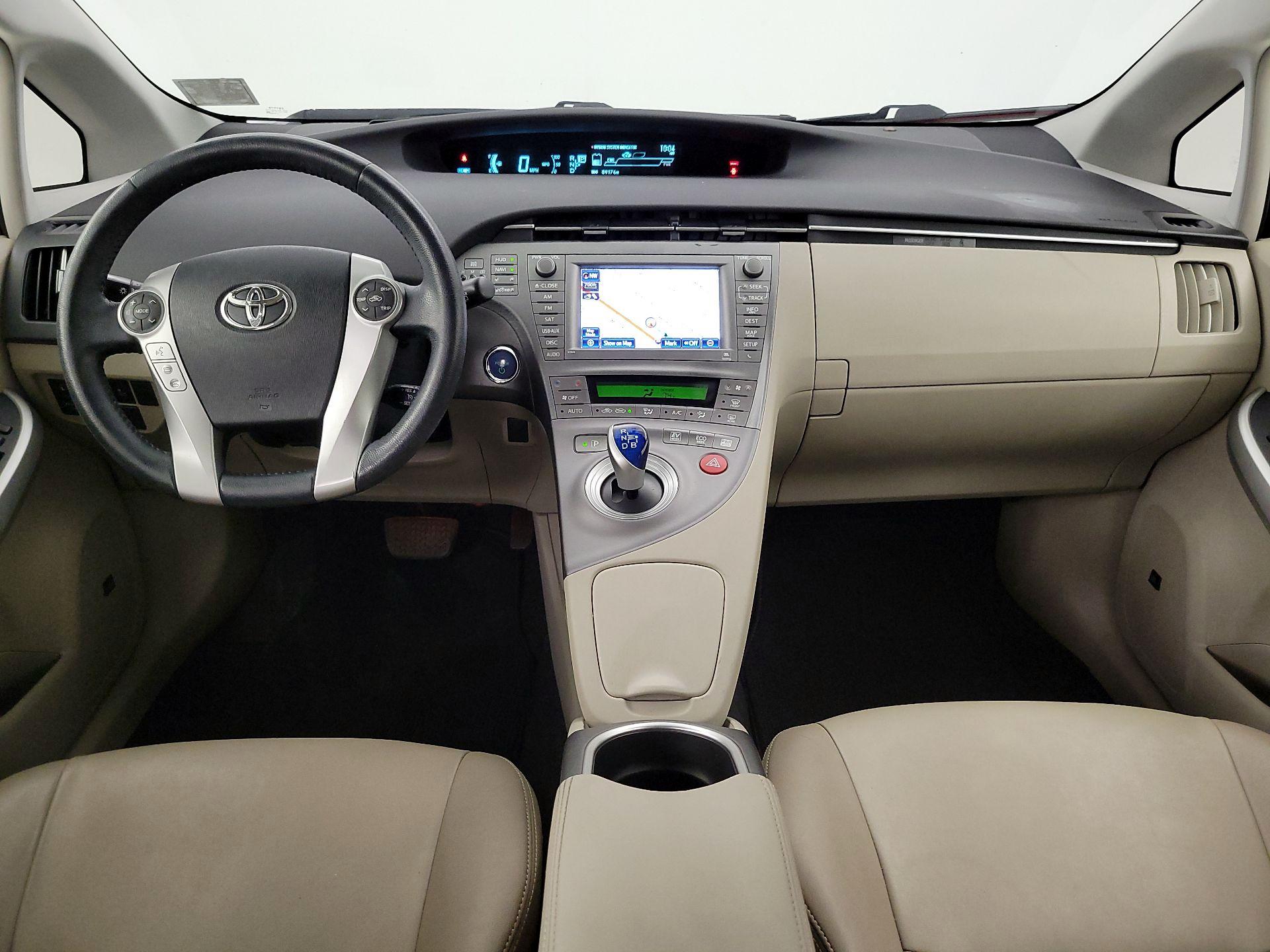 Thumbnail: 2015 Toyota Prius - 9