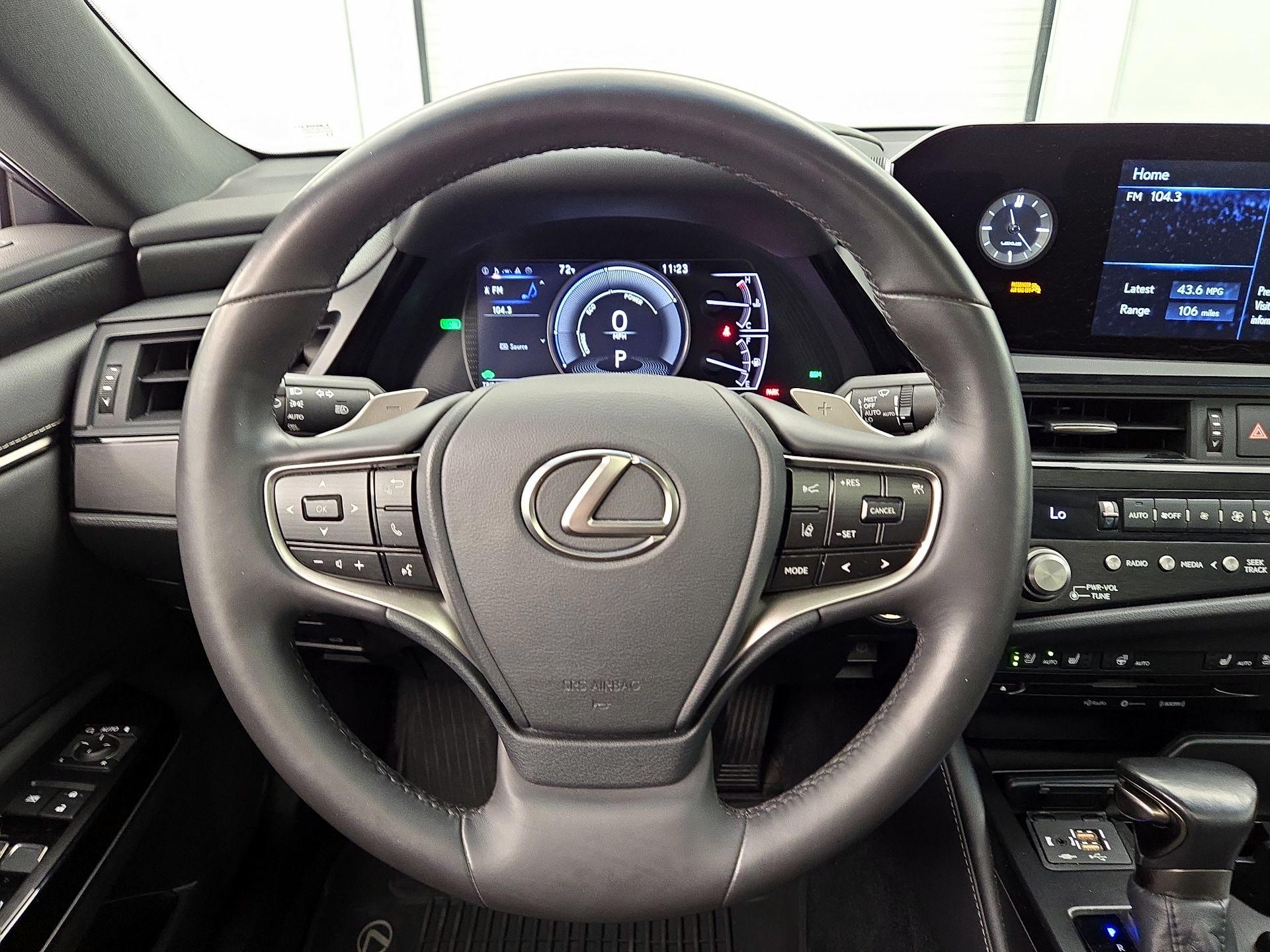 Thumbnail: 2022 Lexus ES - 10