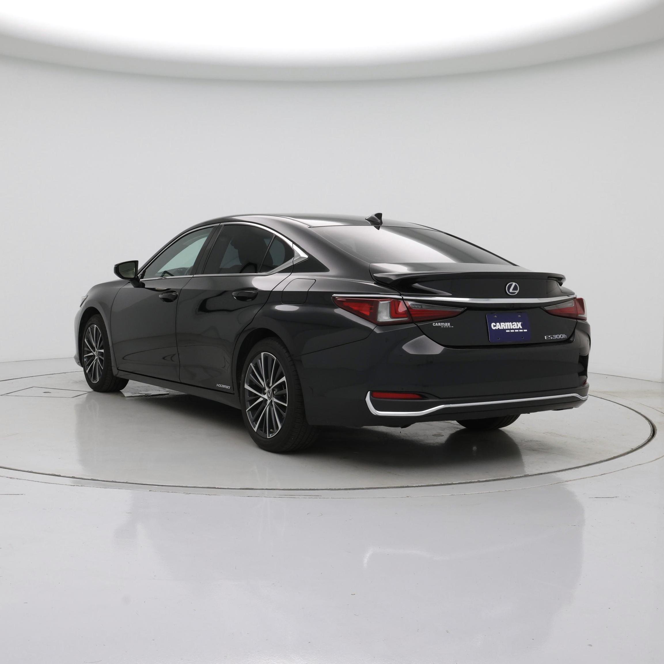 Thumbnail: 2022 Lexus ES - 2