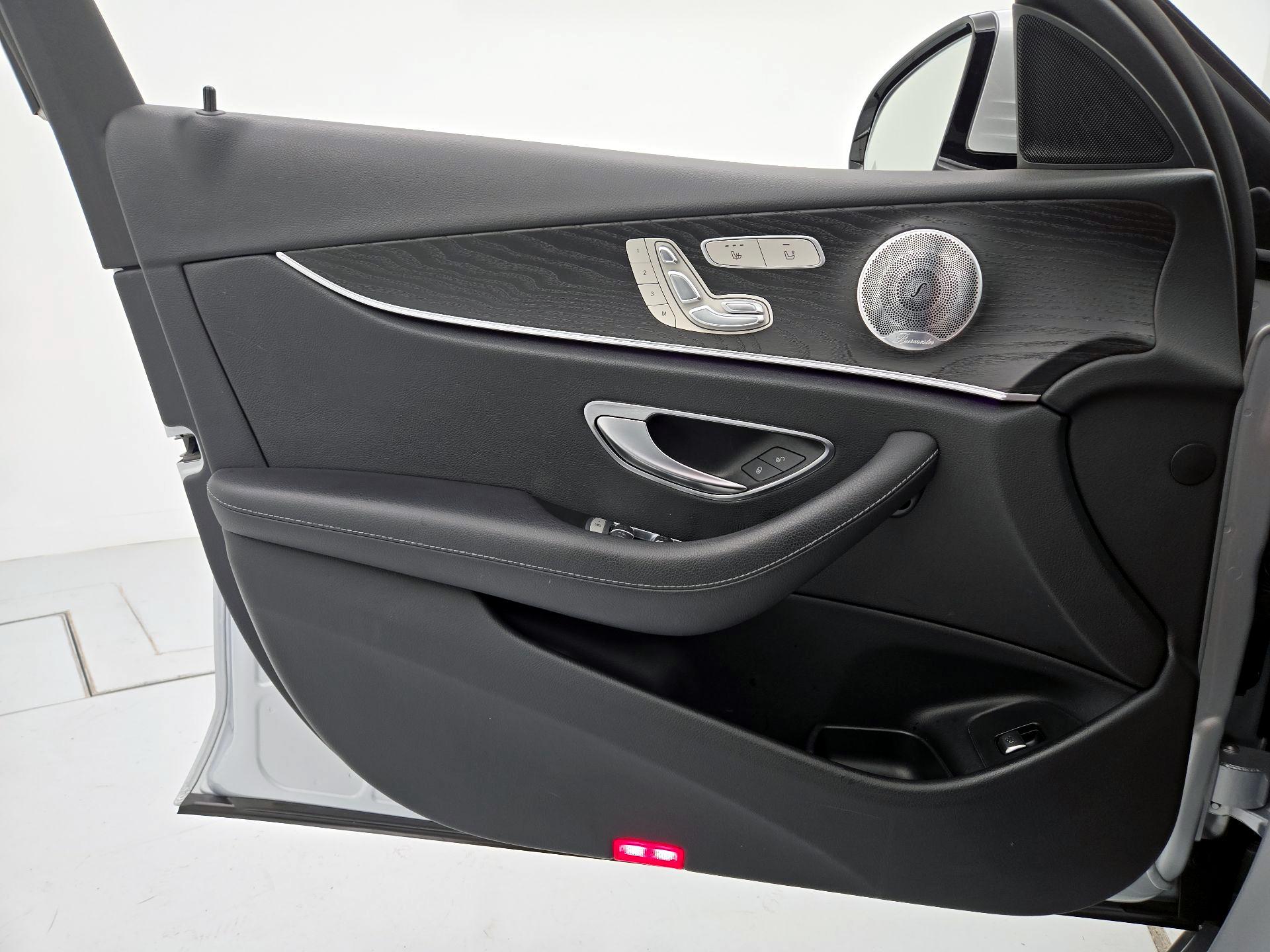Thumbnail: 2020 Mercedes-Benz E-Class - 12
