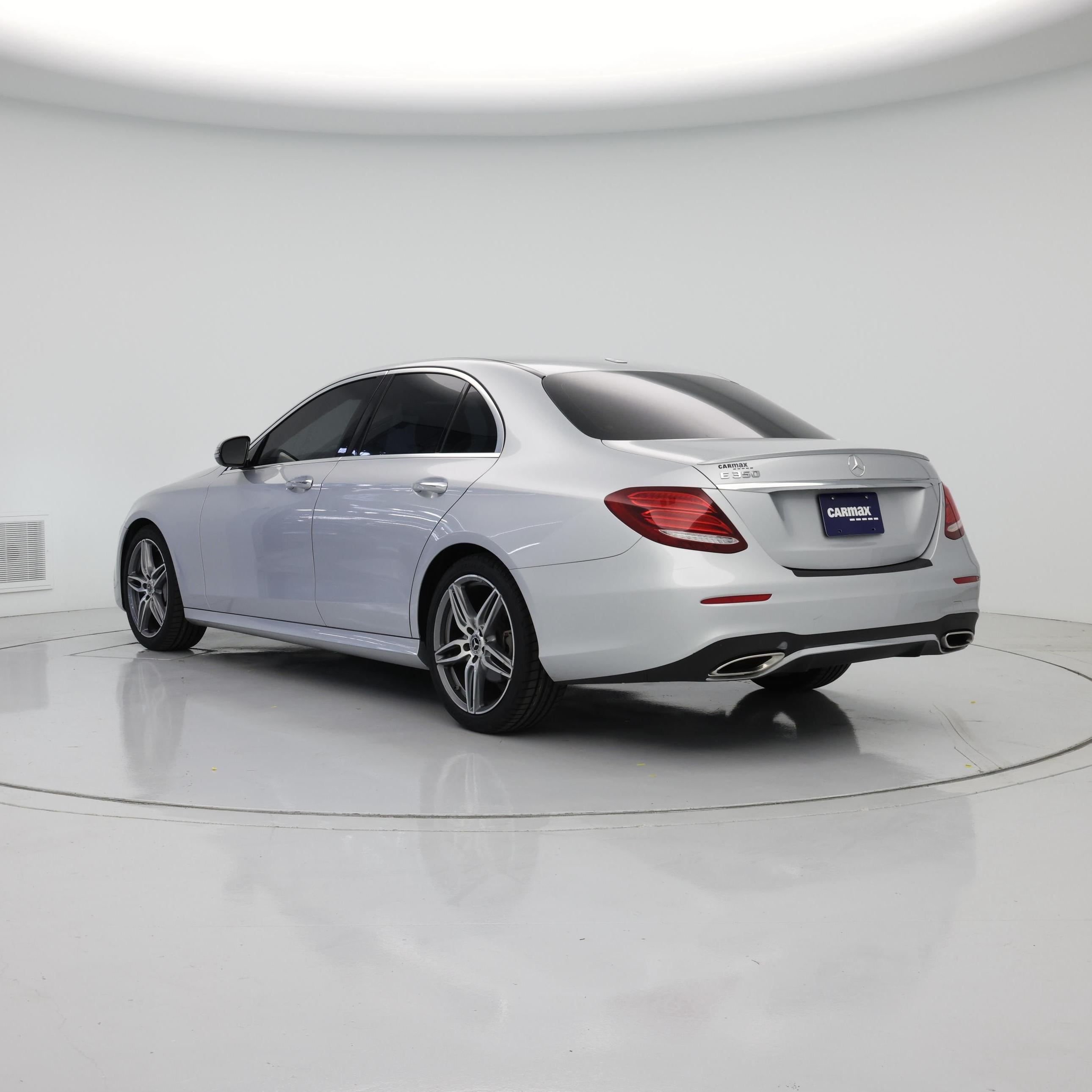 Thumbnail: 2020 Mercedes-Benz E-Class - 2