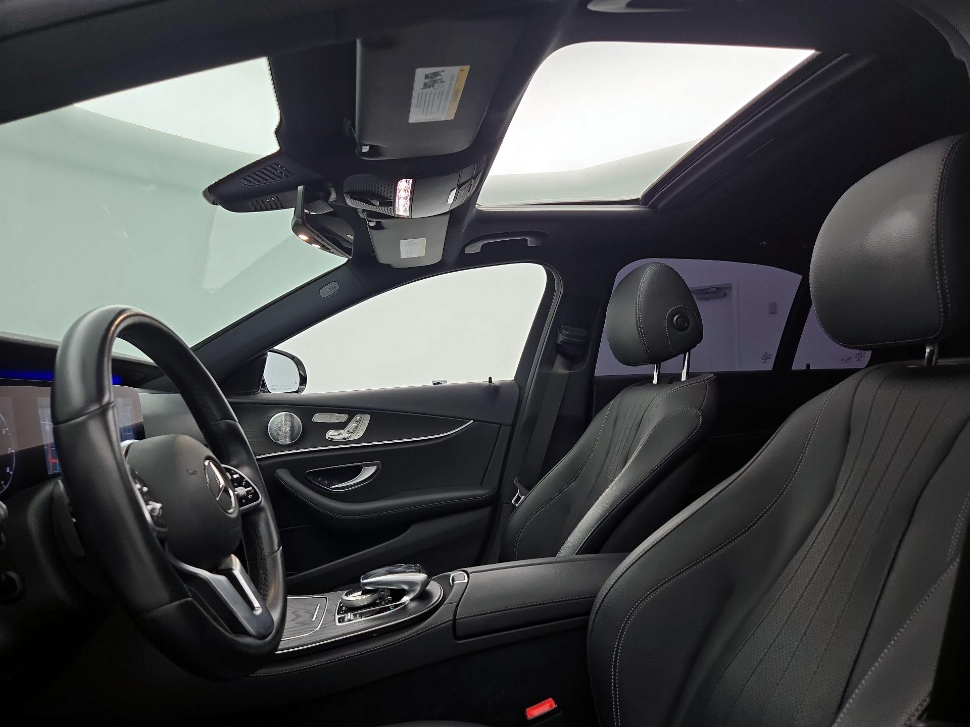 Thumbnail: 2020 Mercedes-Benz E-Class - 20
