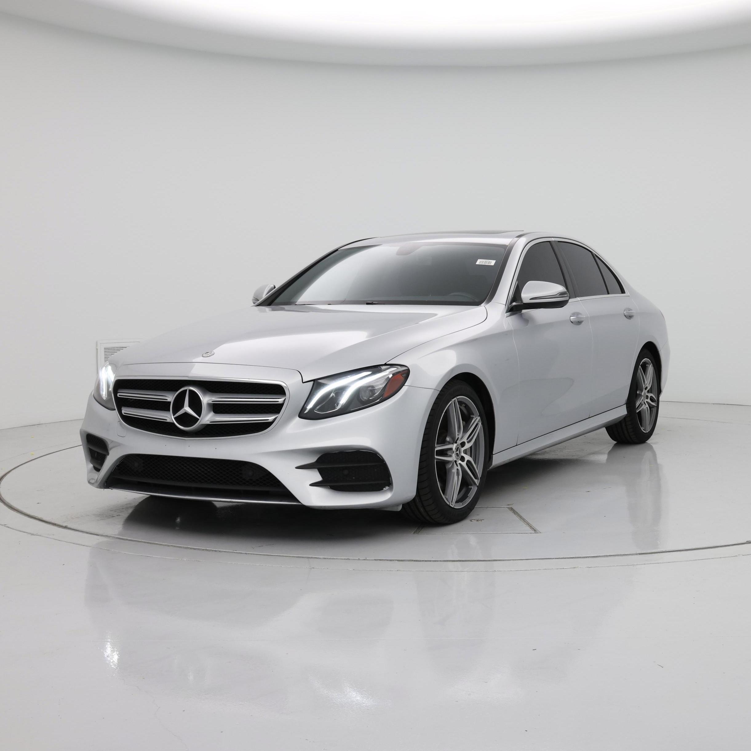Thumbnail: 2020 Mercedes-Benz E-Class - 4