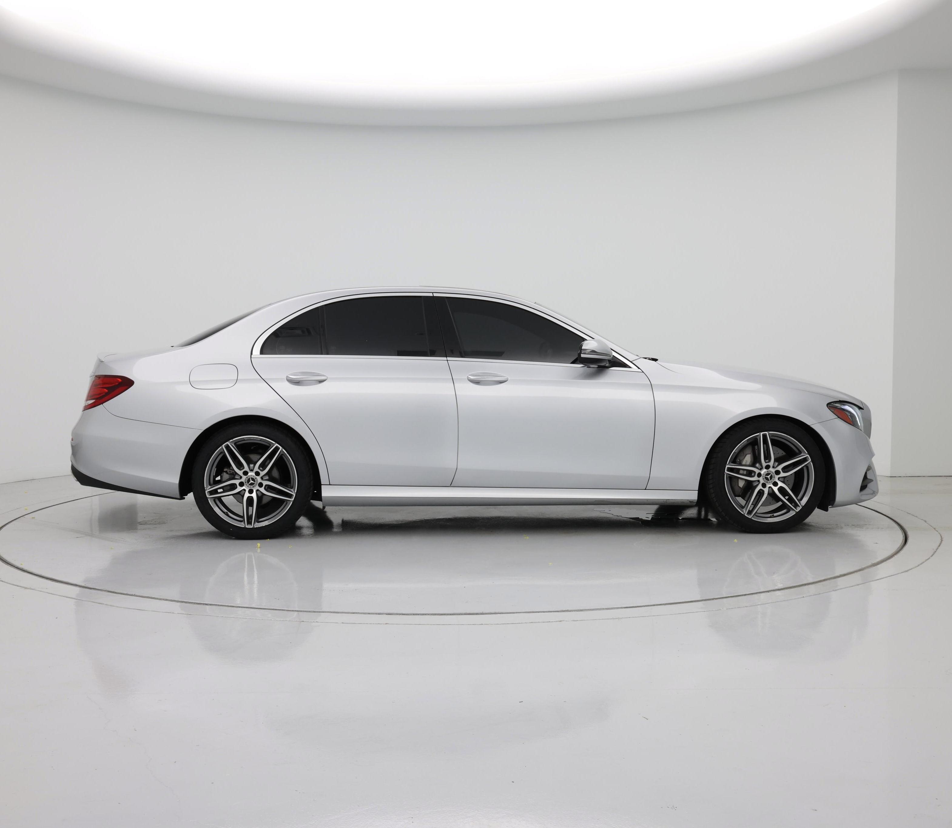 Thumbnail: 2020 Mercedes-Benz E-Class - 7
