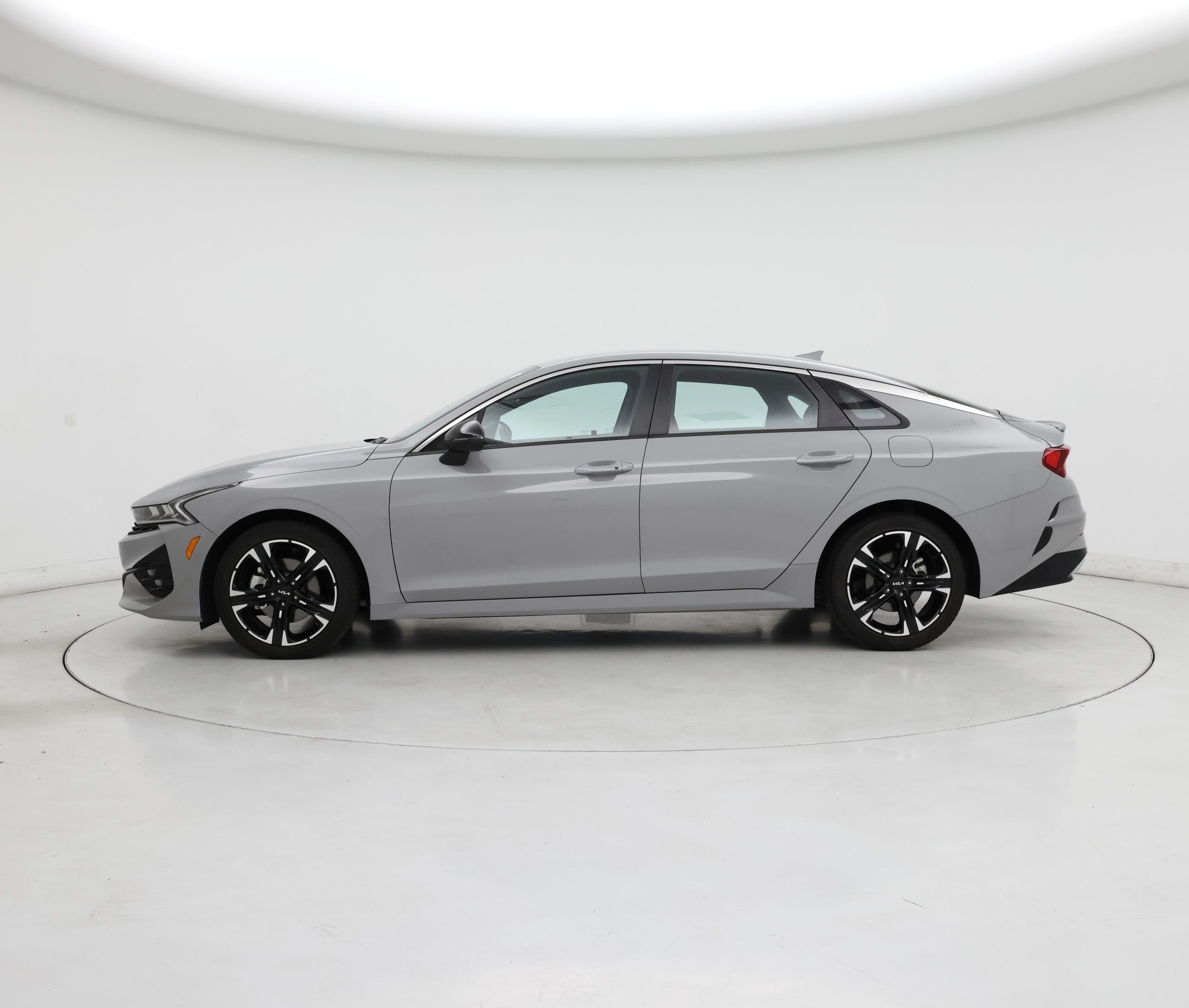 Thumbnail: 2023 Kia K5 - 3