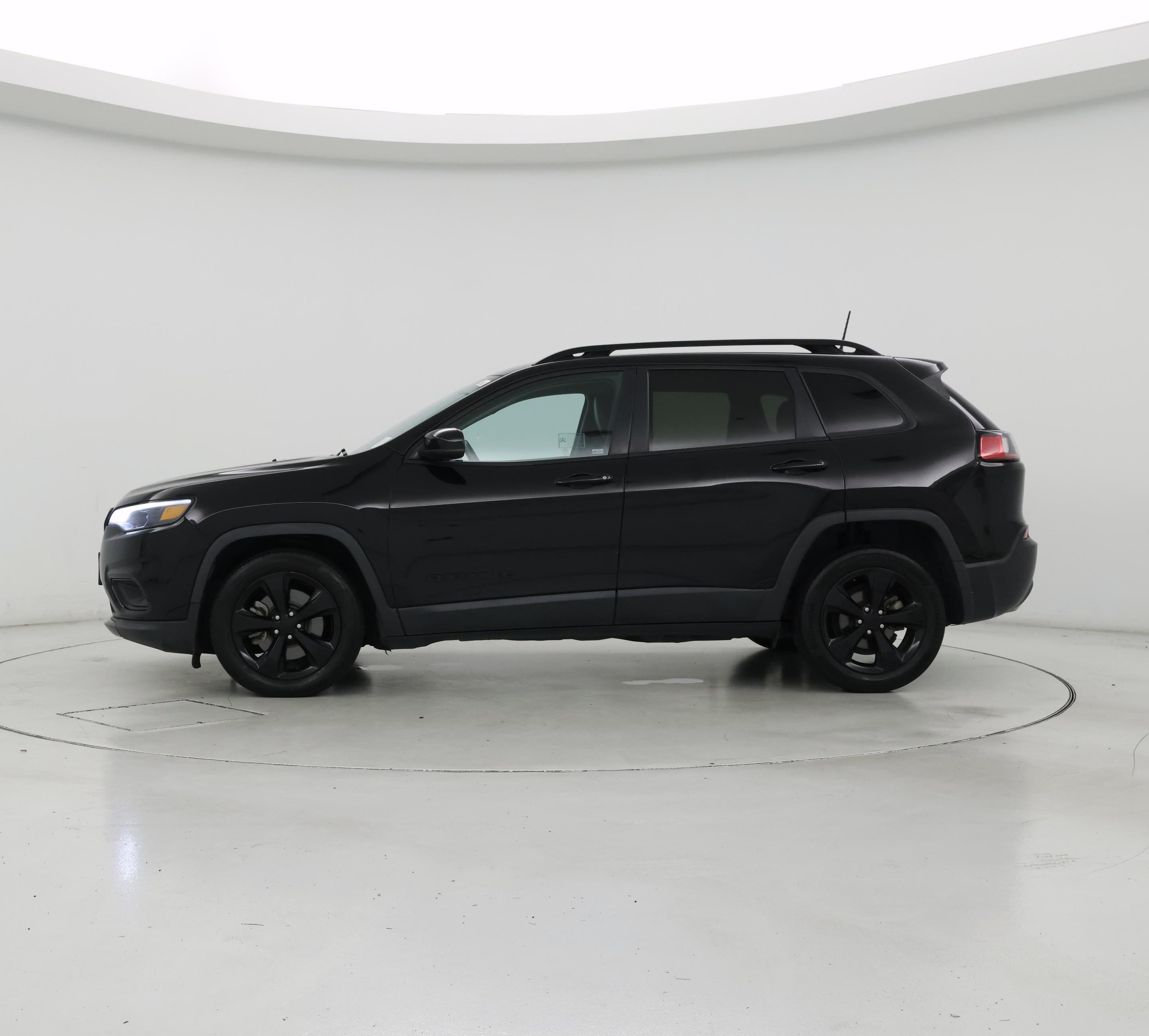 Thumbnail: 2019 Jeep Cherokee - 3
