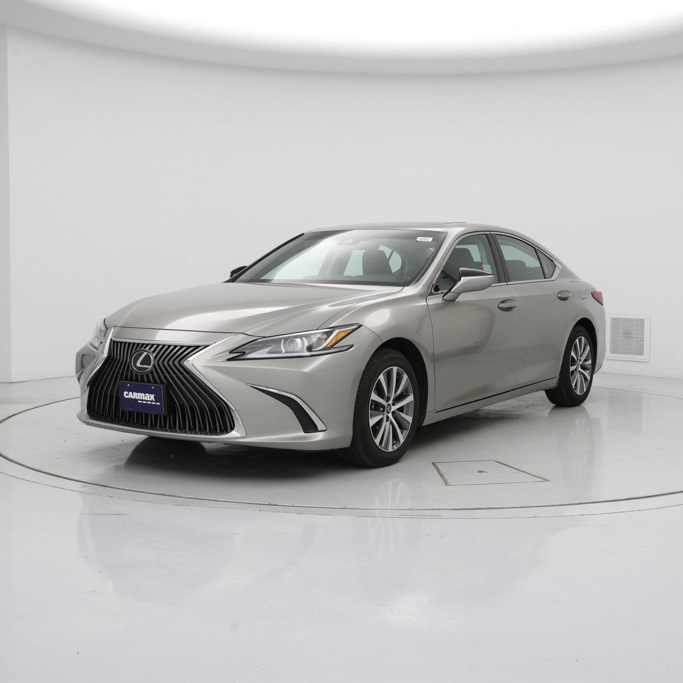 Thumbnail: 2019 Lexus ES - 4