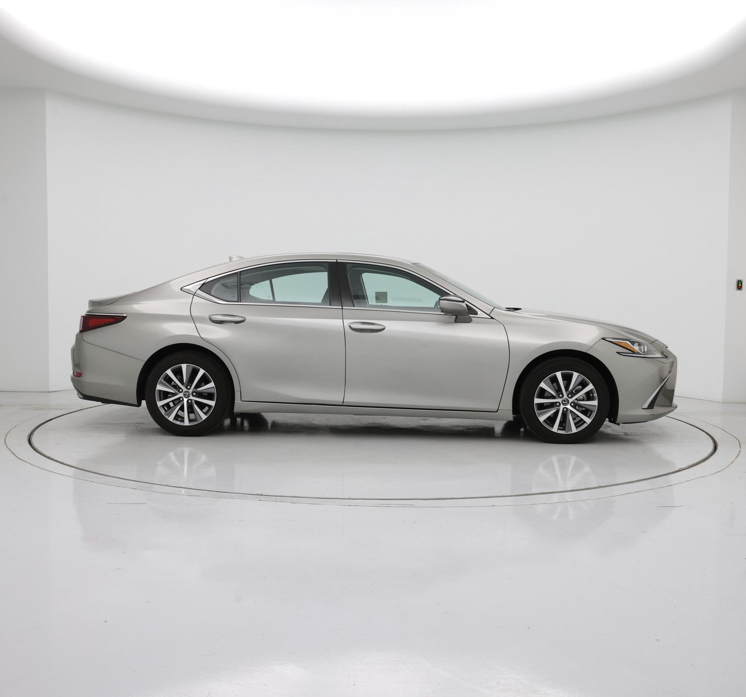 Thumbnail: 2019 Lexus ES - 7