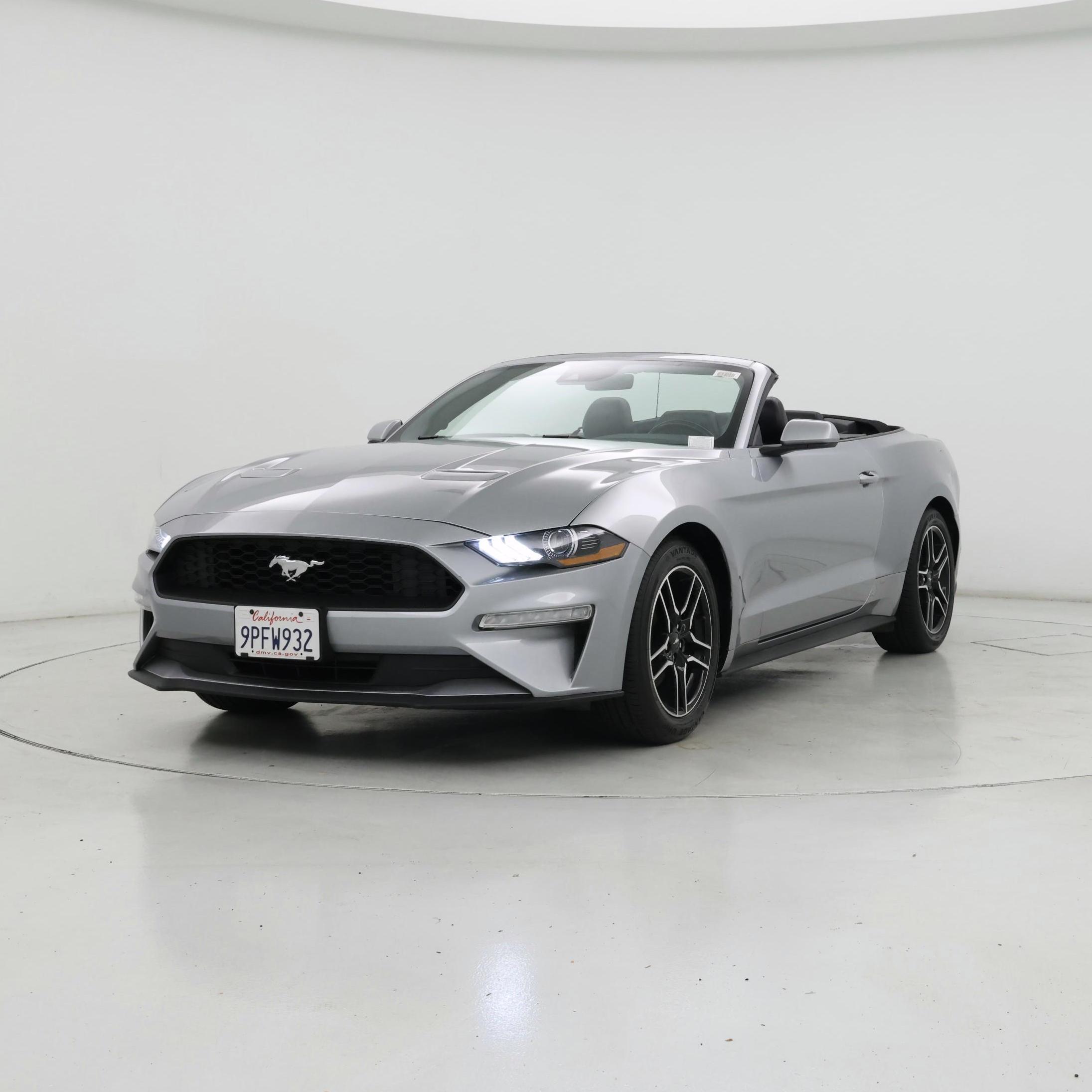 Thumbnail: 2022 Ford Mustang - 4