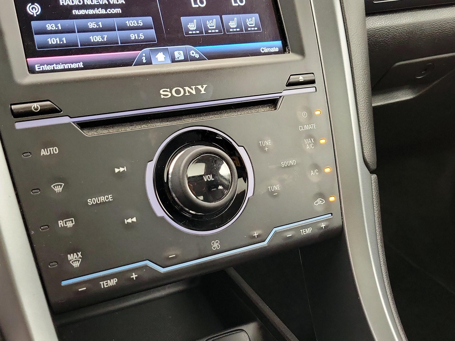 Thumbnail: 2015 Ford Fusion - 16