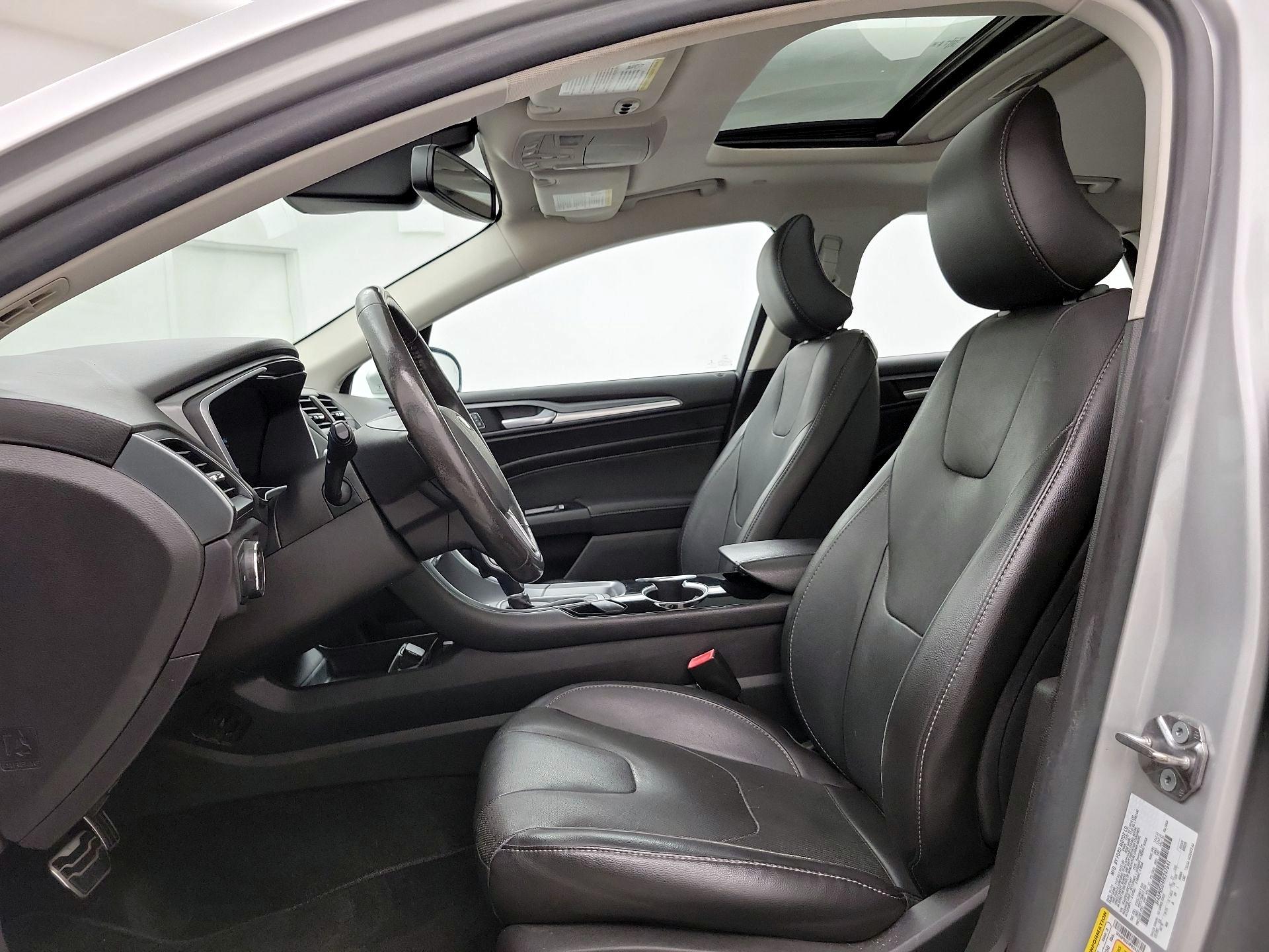 Thumbnail: 2015 Ford Fusion - 19