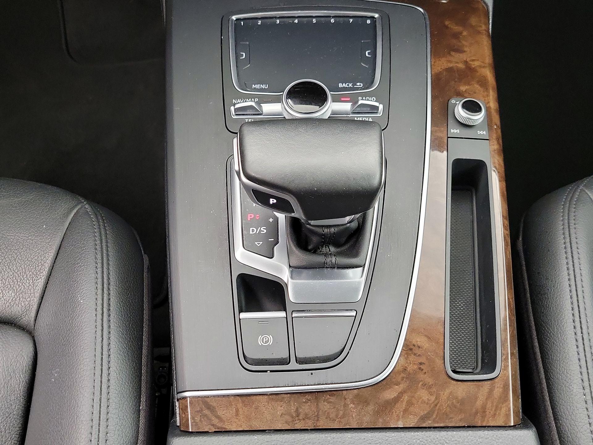 Thumbnail: 2018 Audi Q5 - 18