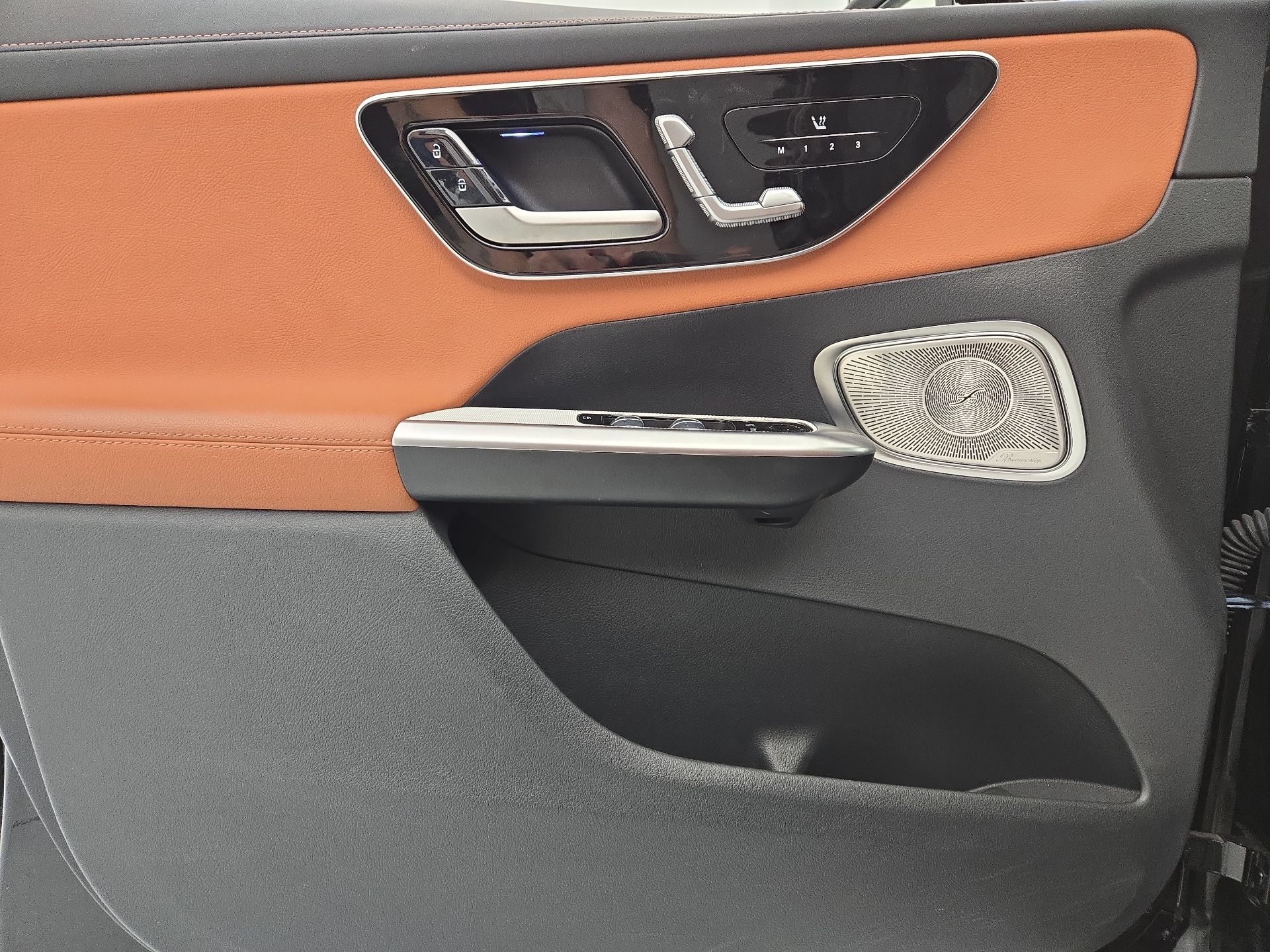 Thumbnail: 2023 Mercedes-Benz GLC - 12