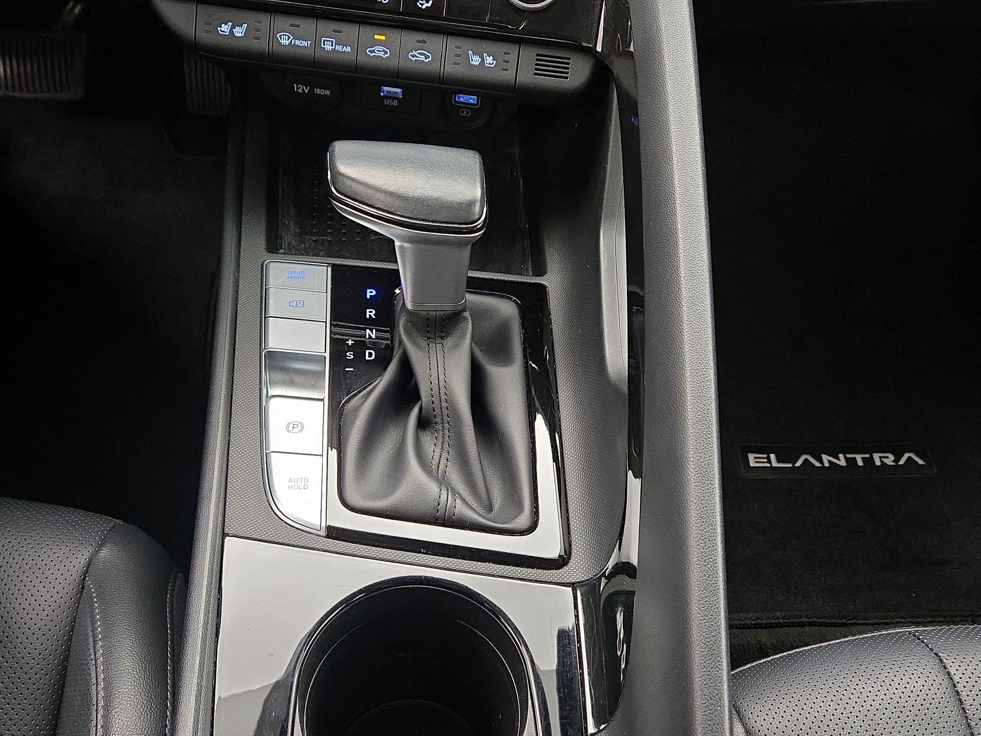 Thumbnail: 2022 Hyundai Elantra - 18