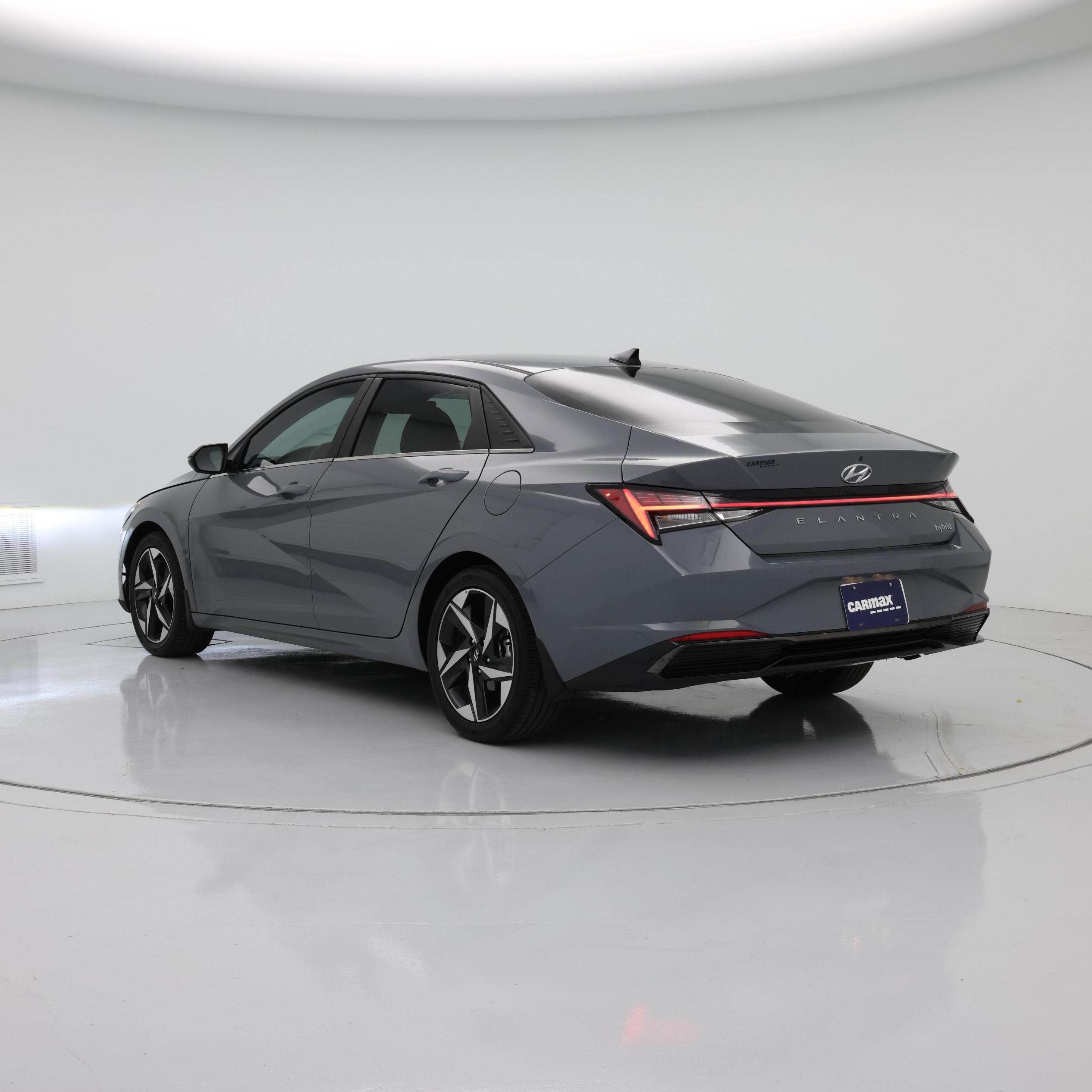 Thumbnail: 2022 Hyundai Elantra - 2