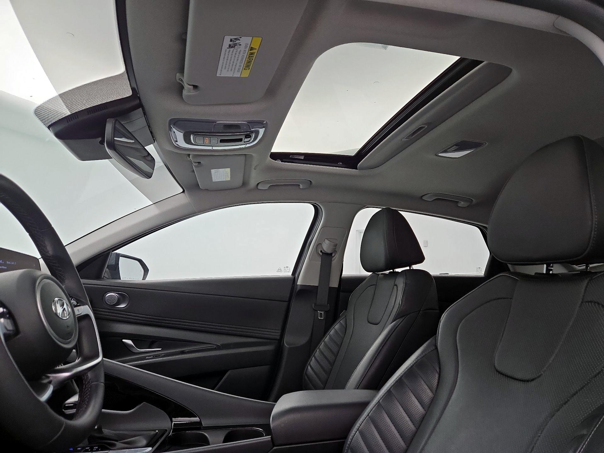 Thumbnail: 2022 Hyundai Elantra - 20