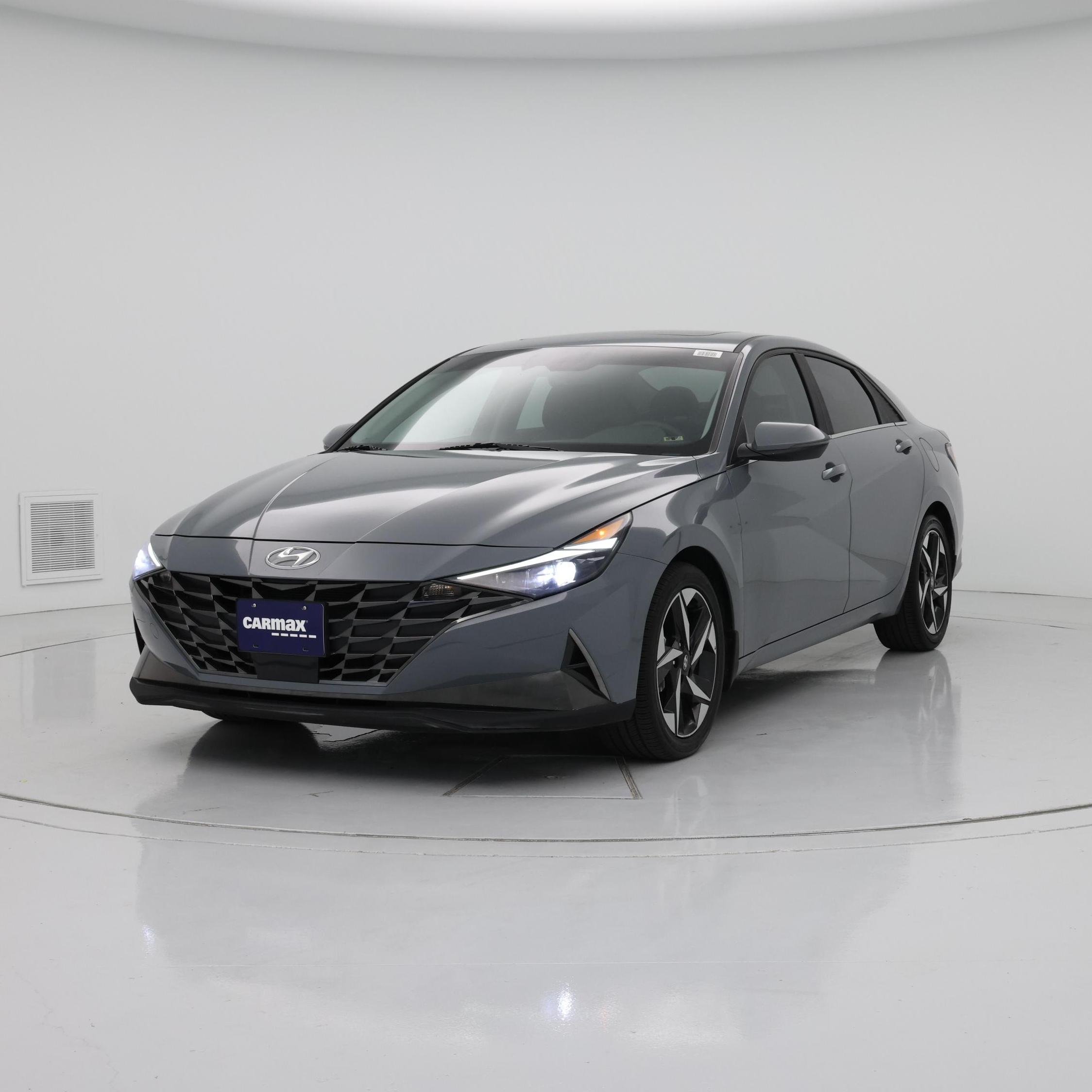 Thumbnail: 2022 Hyundai Elantra - 4