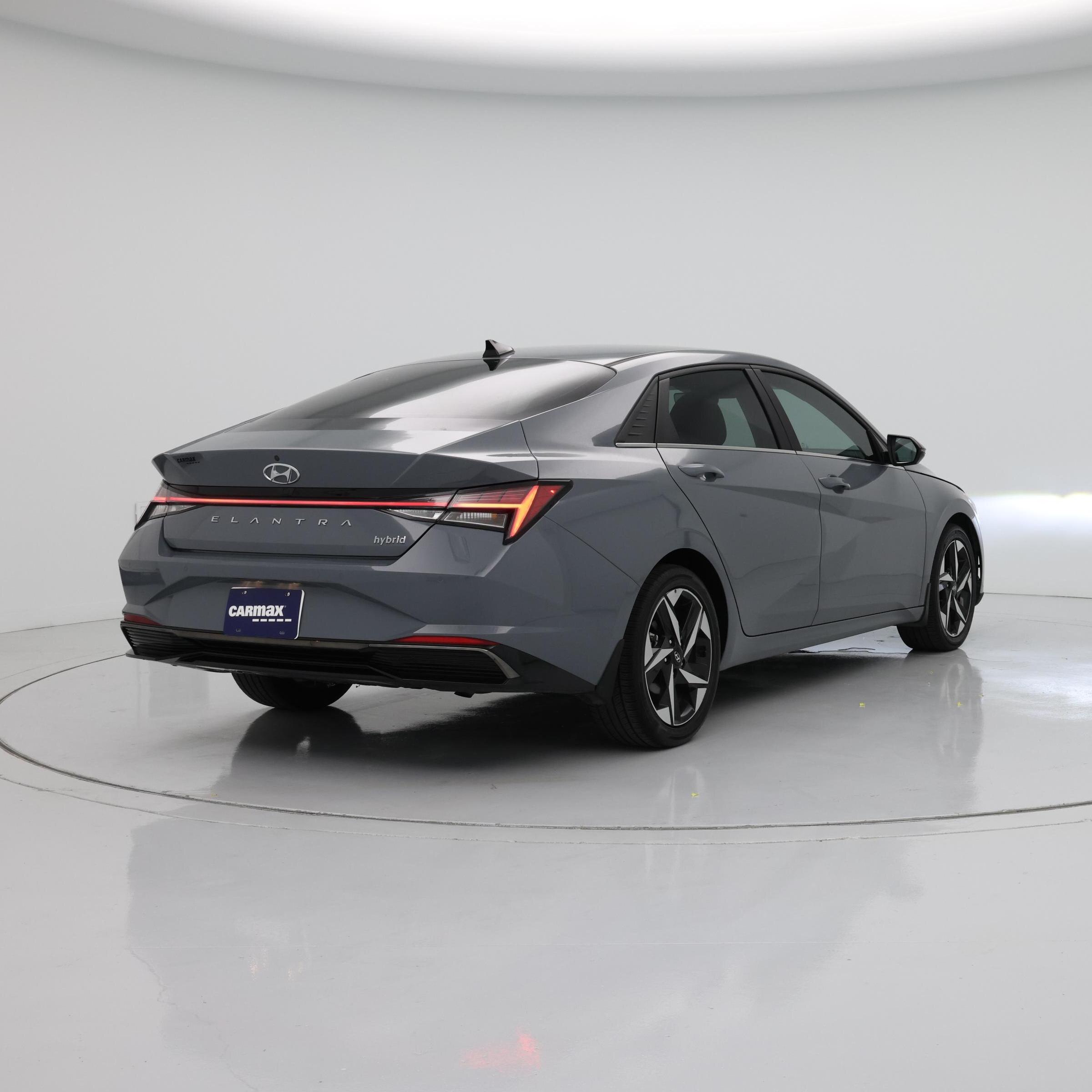 Thumbnail: 2022 Hyundai Elantra - 8