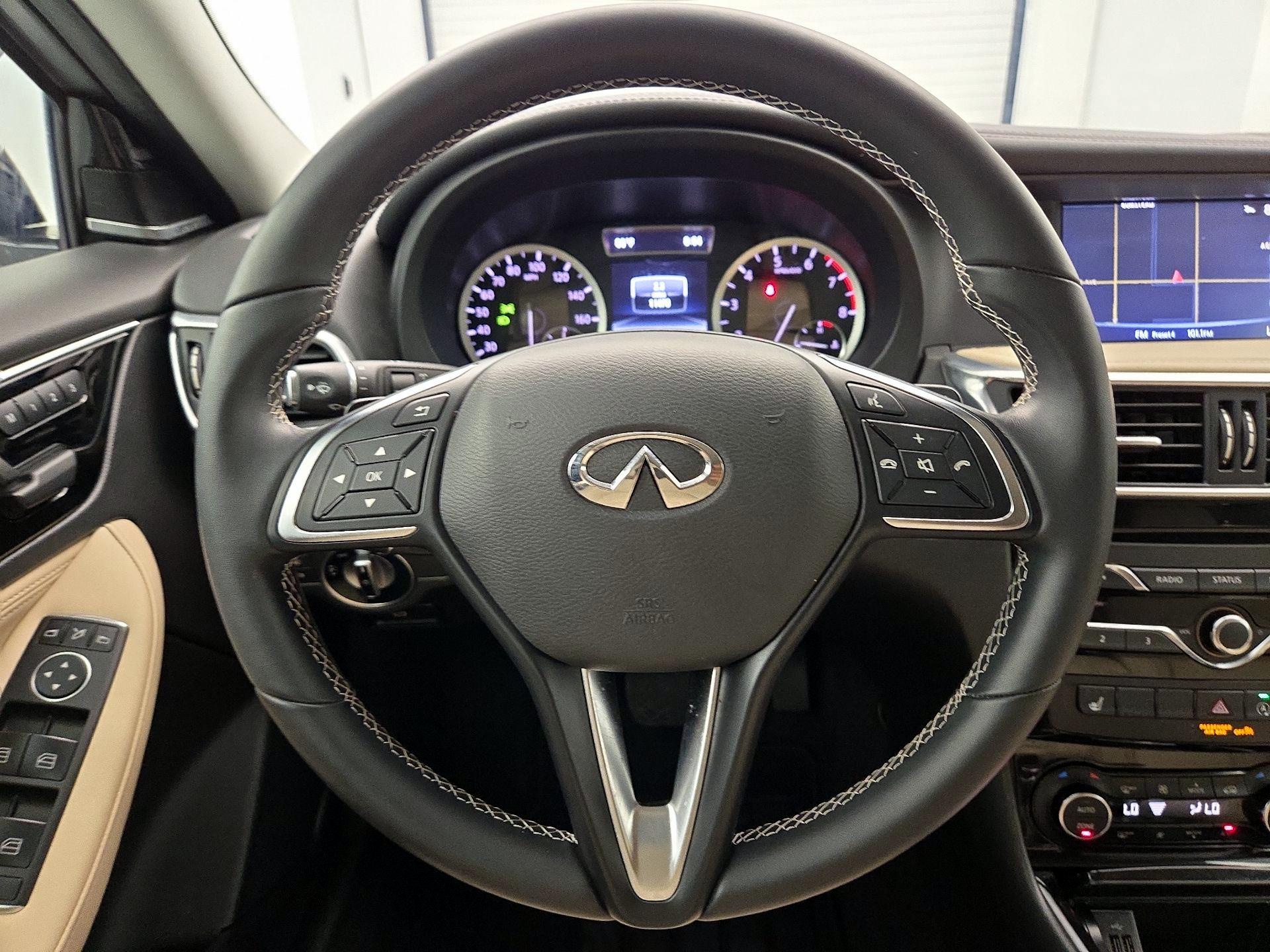 Thumbnail: 2019 INFINITI QX30 - 10