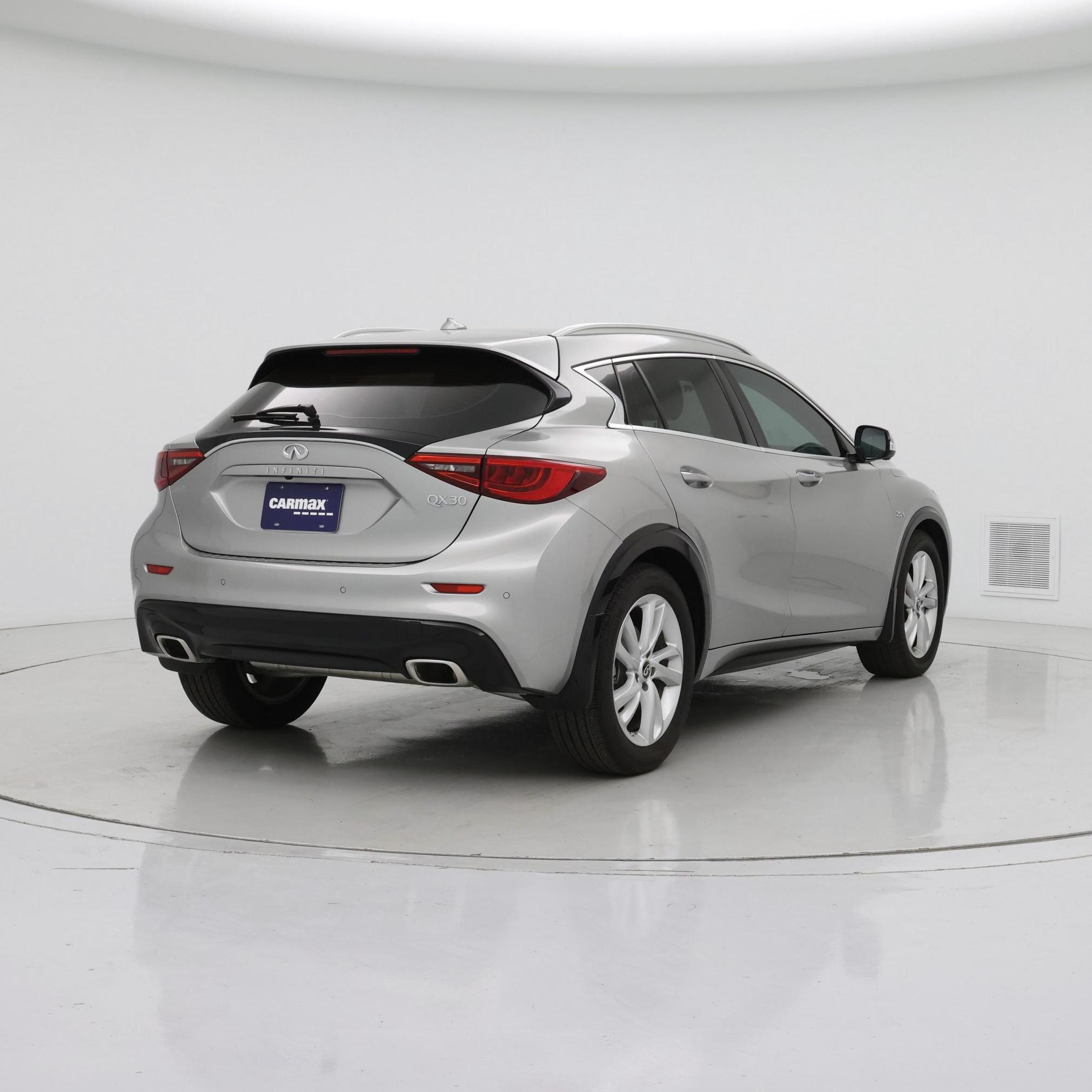 Thumbnail: 2019 INFINITI QX30 - 8