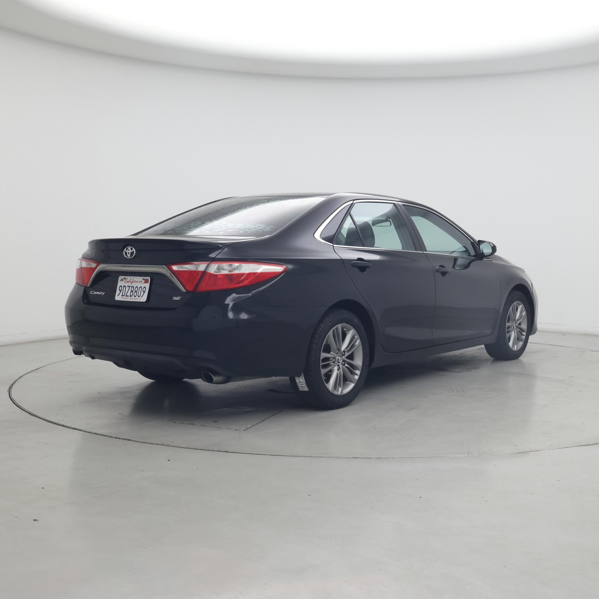 Thumbnail: 2016 Toyota Camry - 8