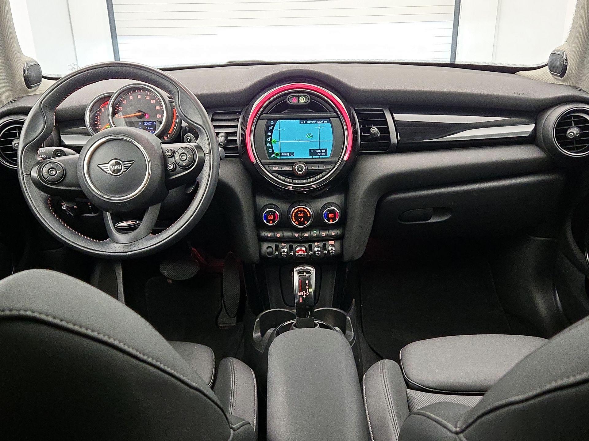 Thumbnail: 2020 MINI Cooper Hardtop - 9