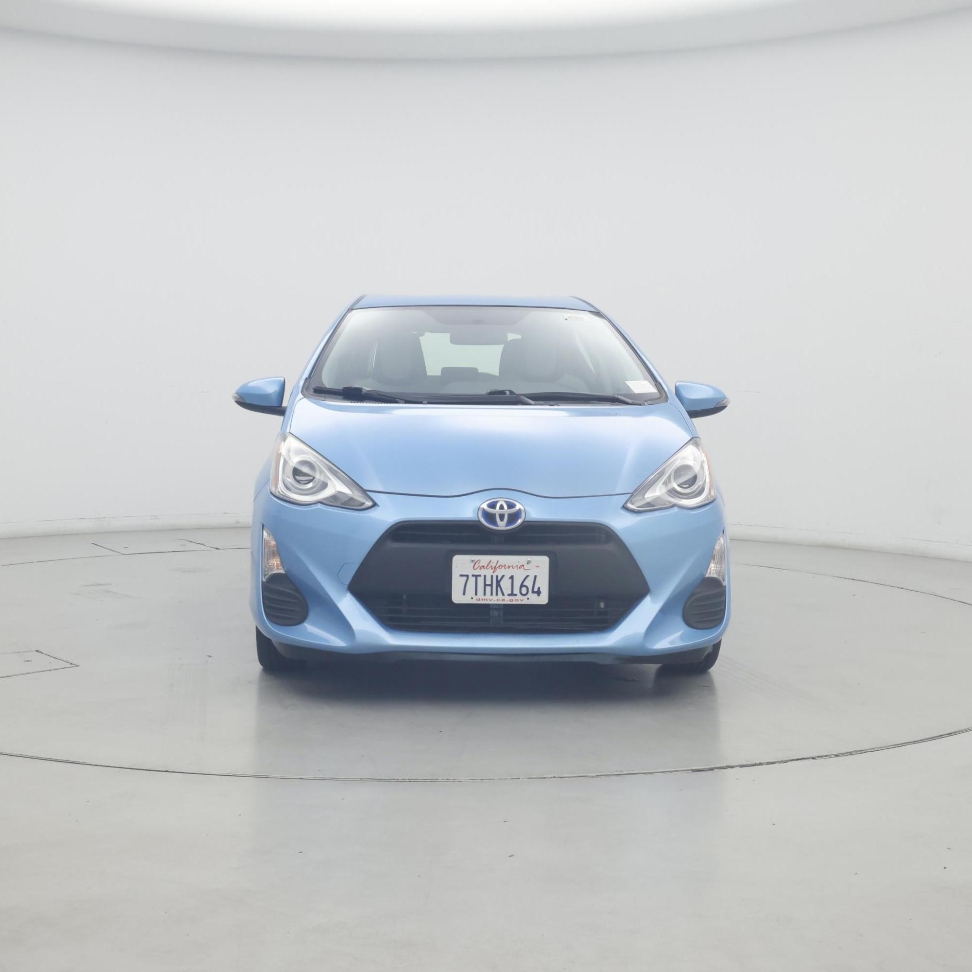 Thumbnail: 2016 Toyota Prius c - 5
