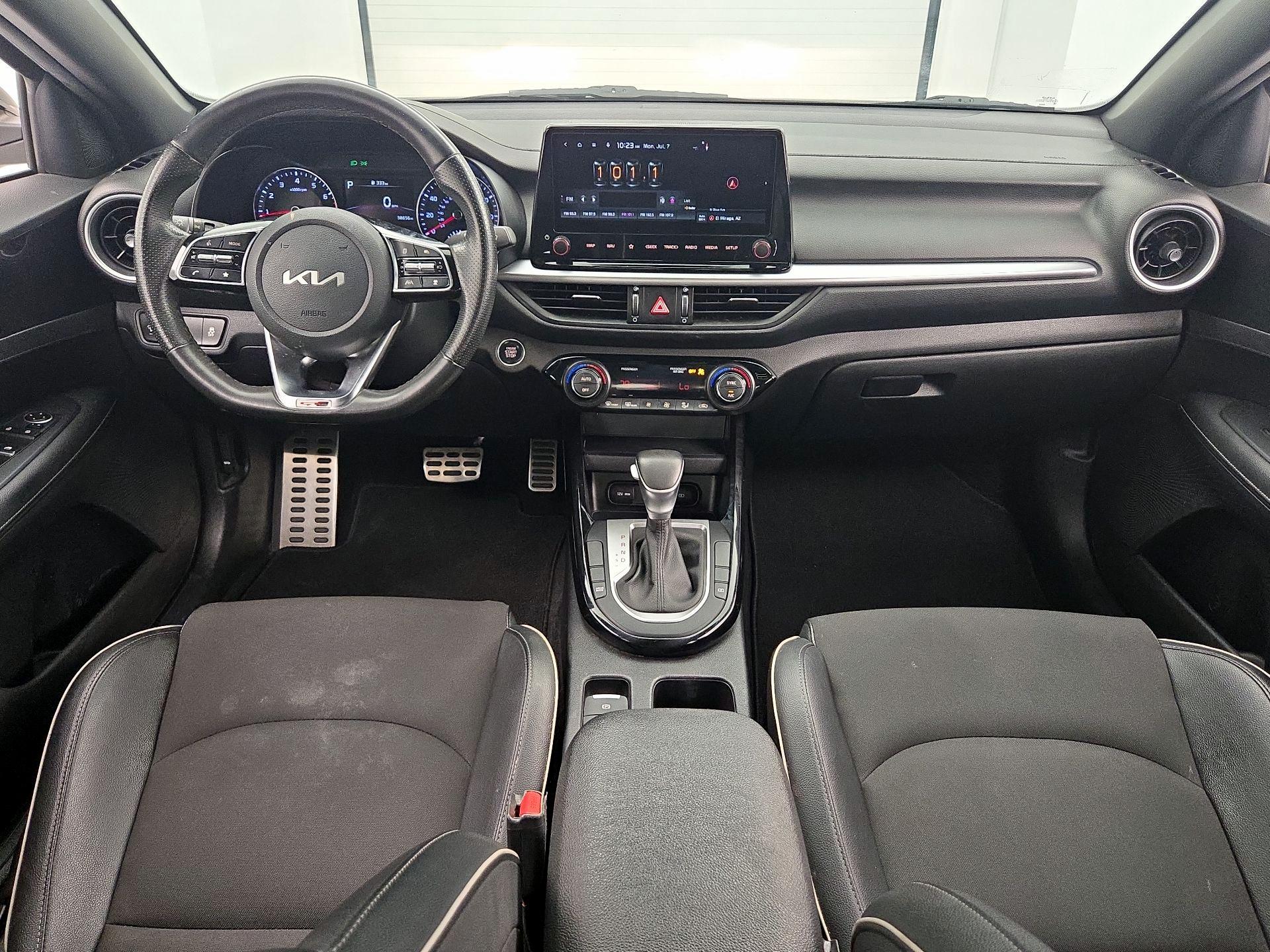 Thumbnail: 2022 Kia Forte - 9