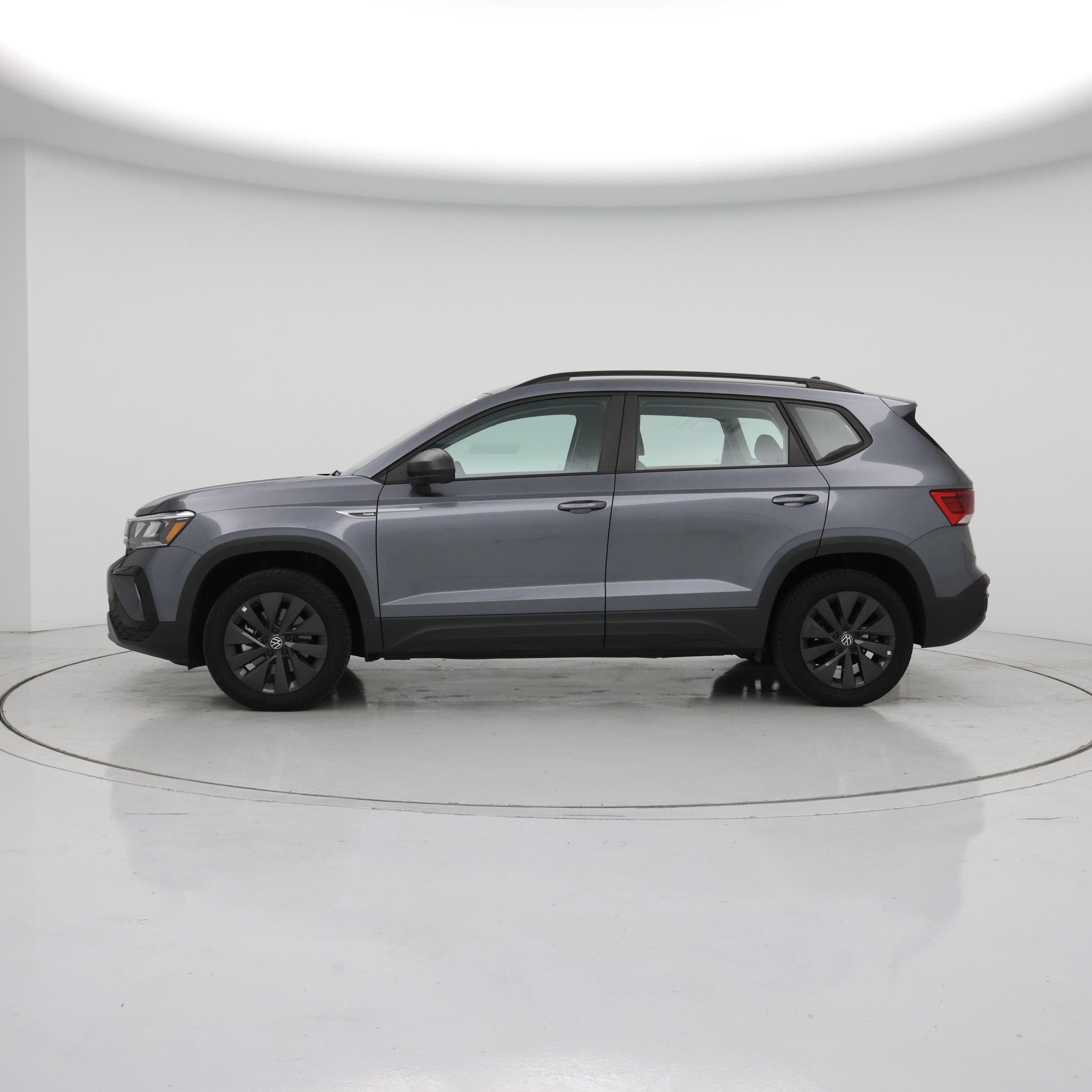 Thumbnail: 2022 Volkswagen Taos - 3