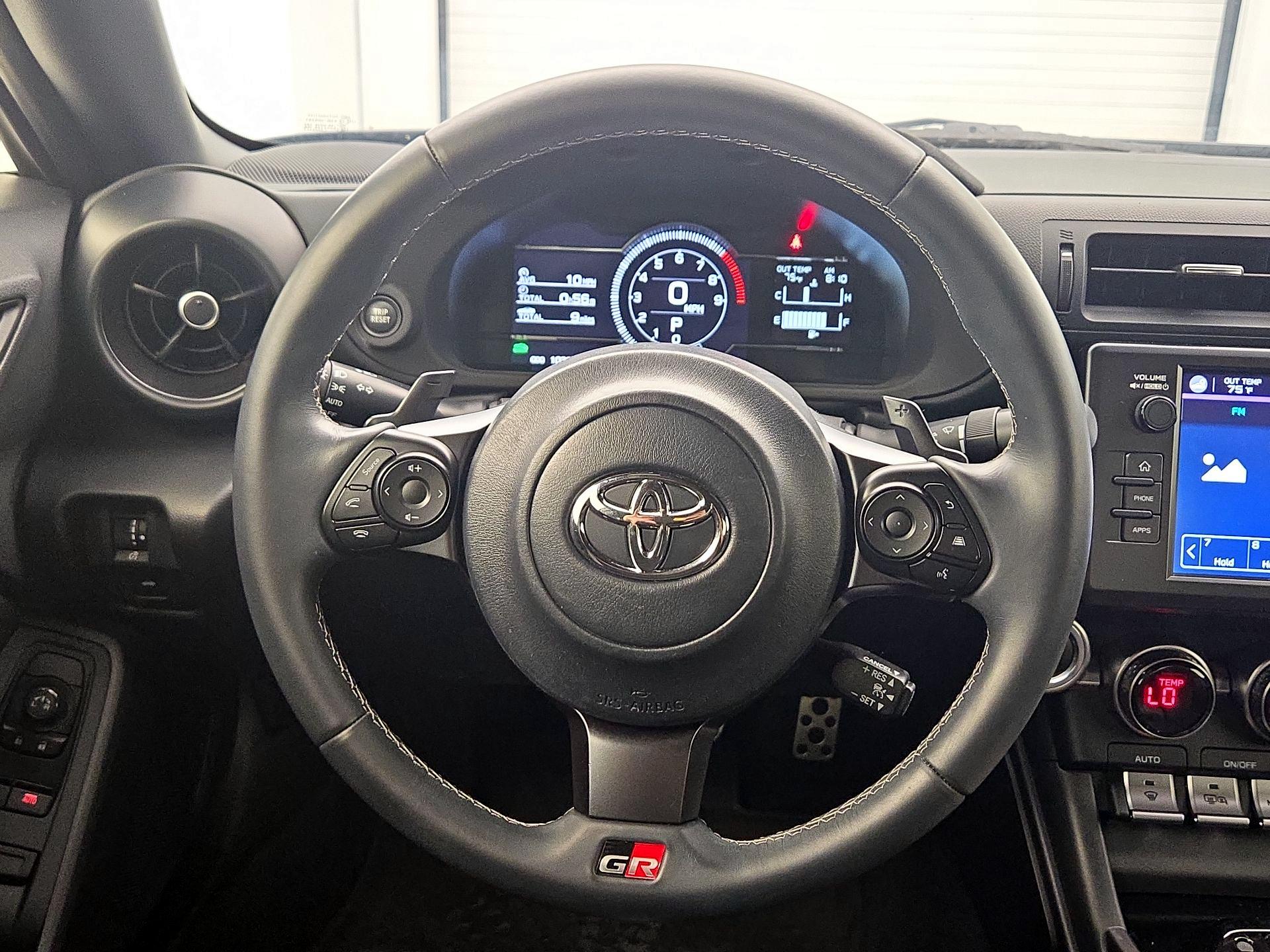 Thumbnail: 2023 Toyota GR86 - 10