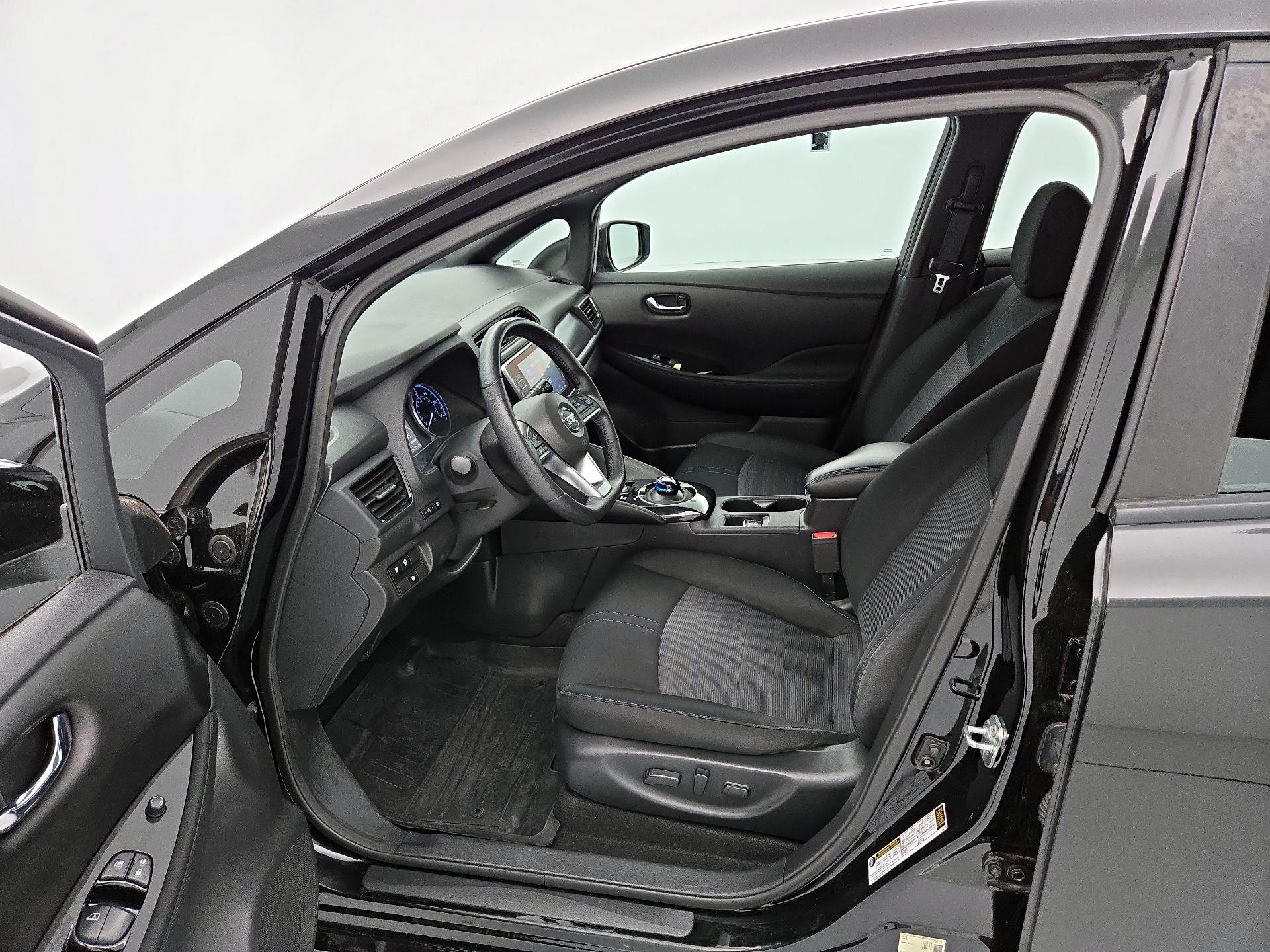 Thumbnail: 2019 Nissan Leaf - 11