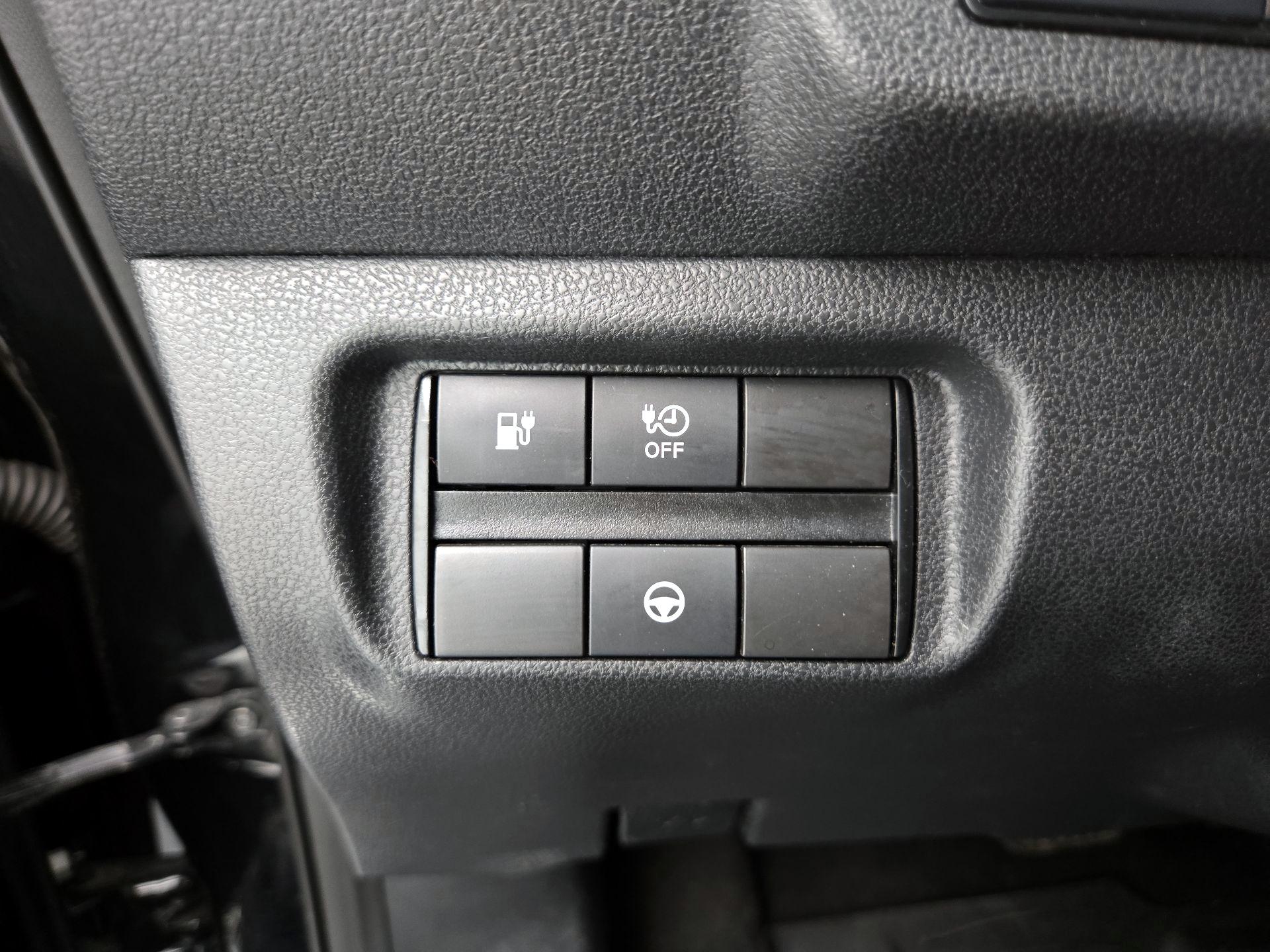 Thumbnail: 2019 Nissan Leaf - 13