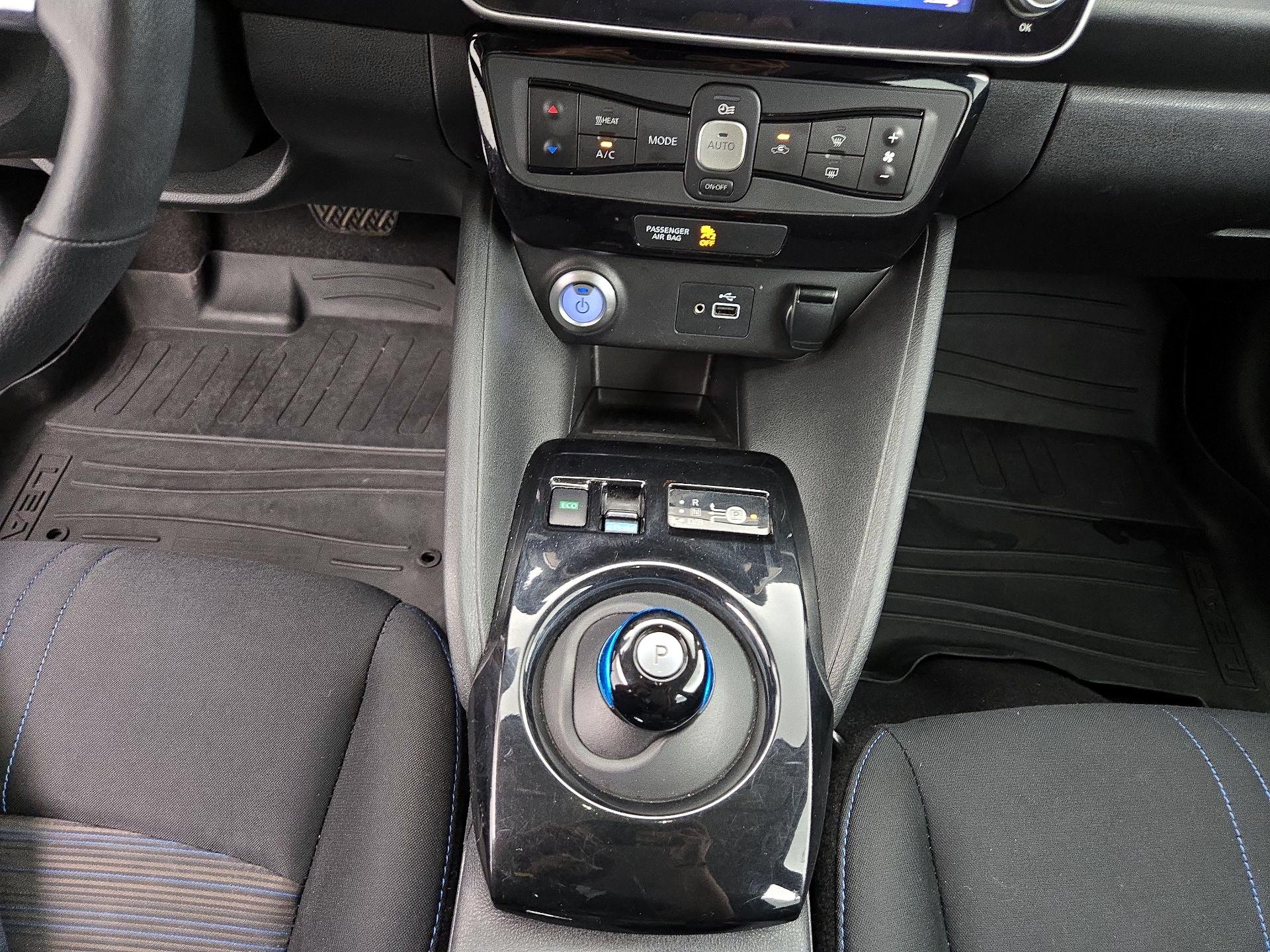 Thumbnail: 2019 Nissan Leaf - 17