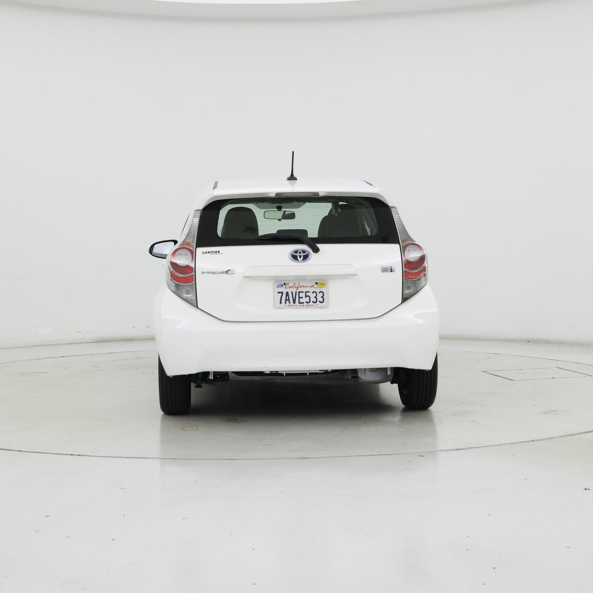 Thumbnail: 2013 Toyota Prius c - 6