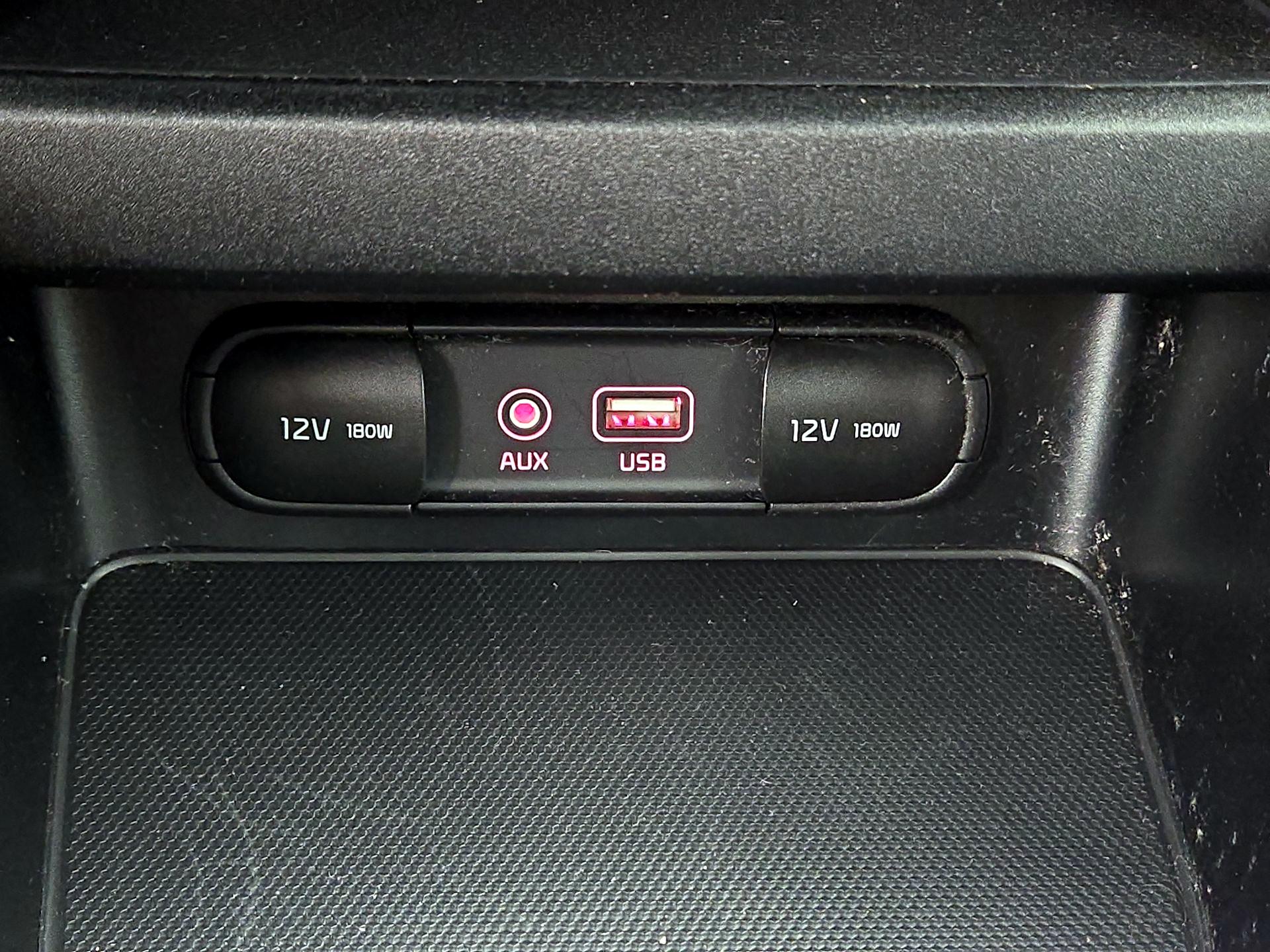Thumbnail: 2019 Kia Forte - 18