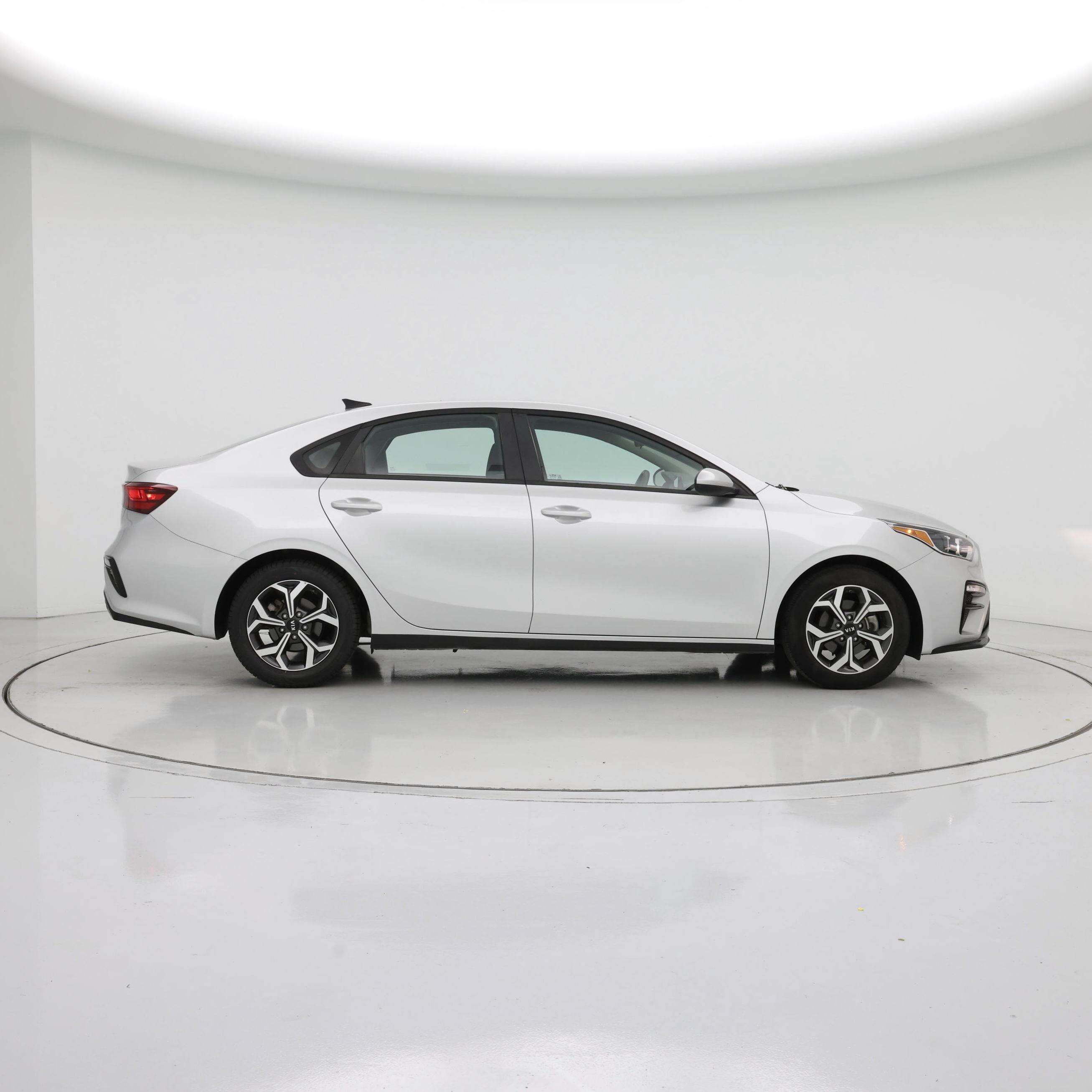 Thumbnail: 2019 Kia Forte - 7