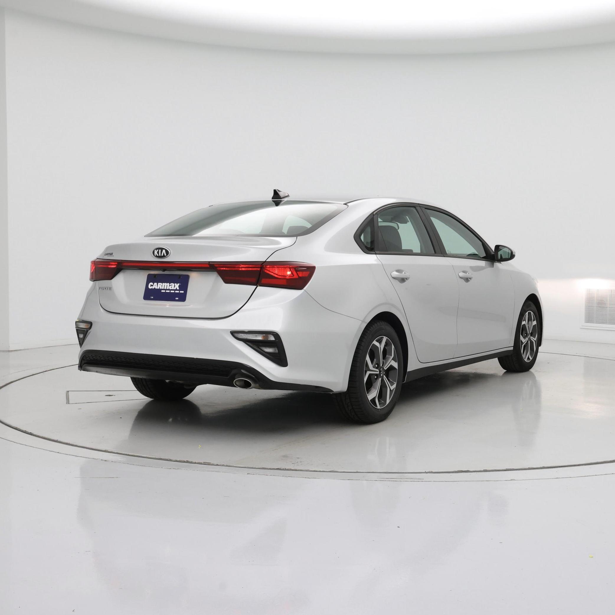 Thumbnail: 2019 Kia Forte - 8