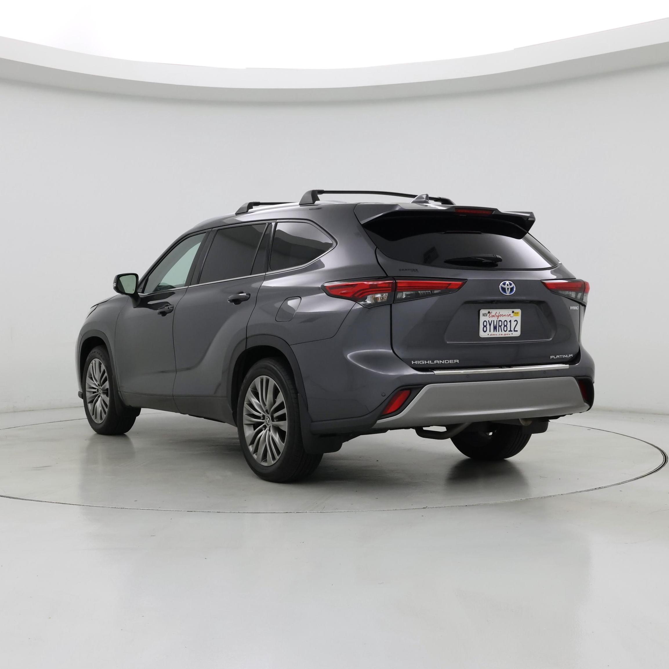 Thumbnail: 2022 Toyota Highlander - 2