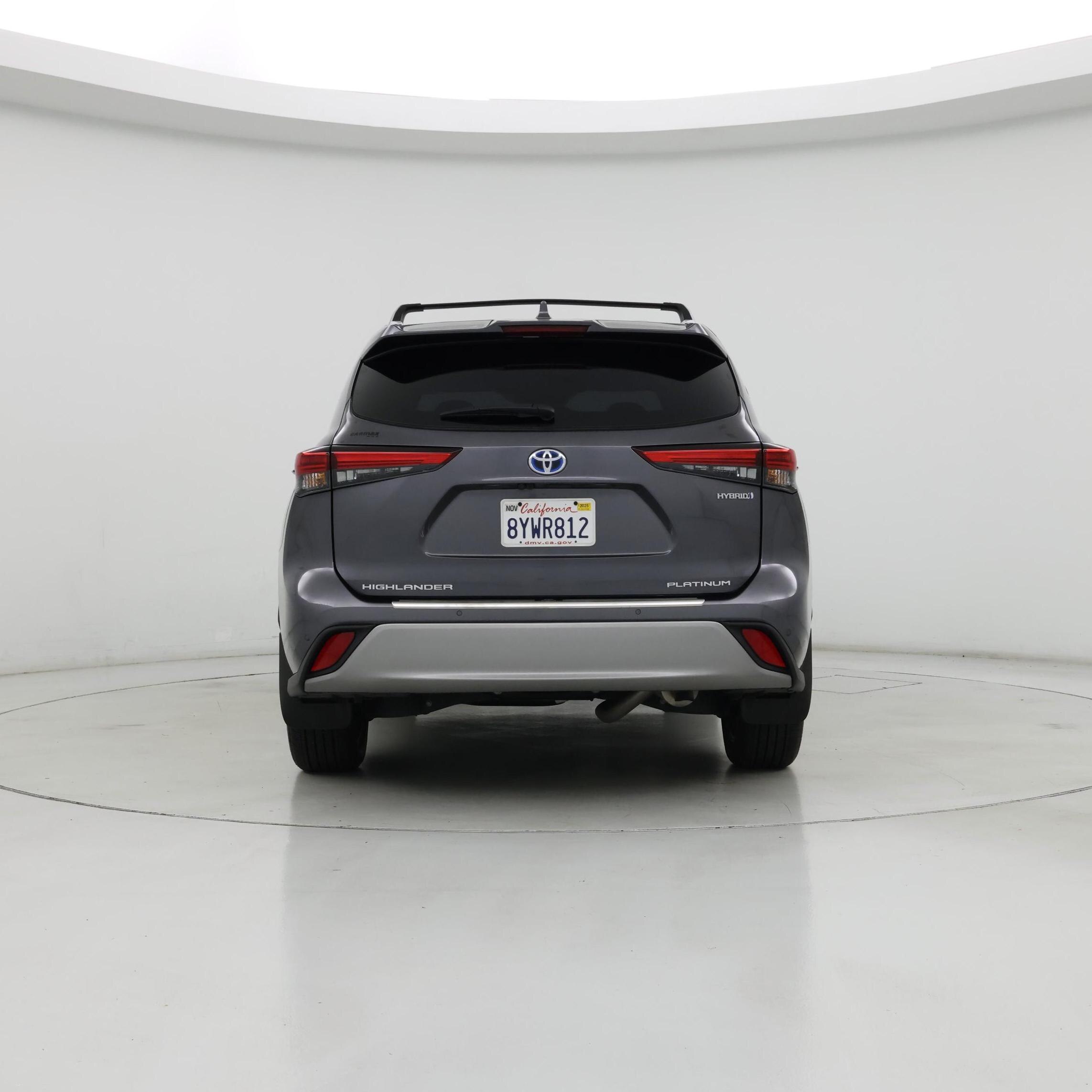 Thumbnail: 2022 Toyota Highlander - 6