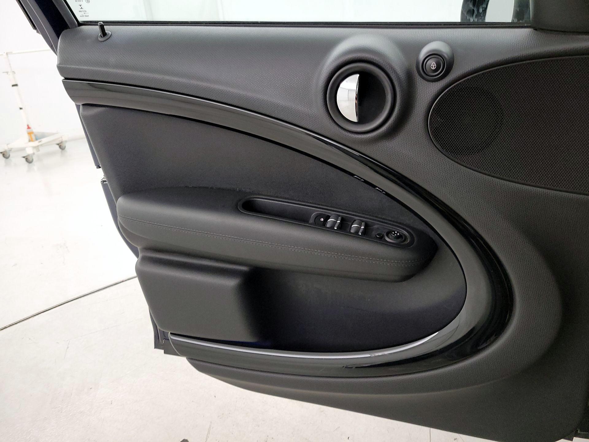 Thumbnail: 2014 MINI Cooper Countryman - 12