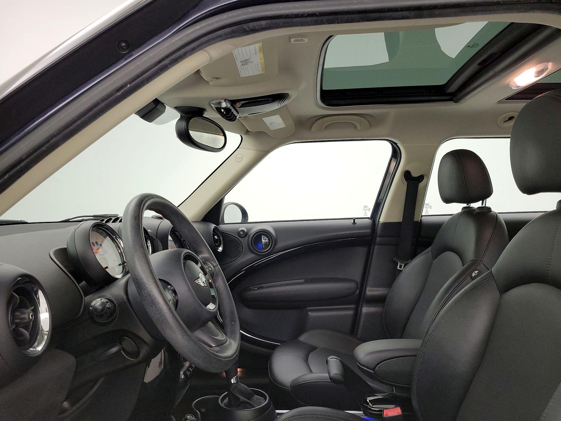 Thumbnail: 2014 MINI Cooper Countryman - 17