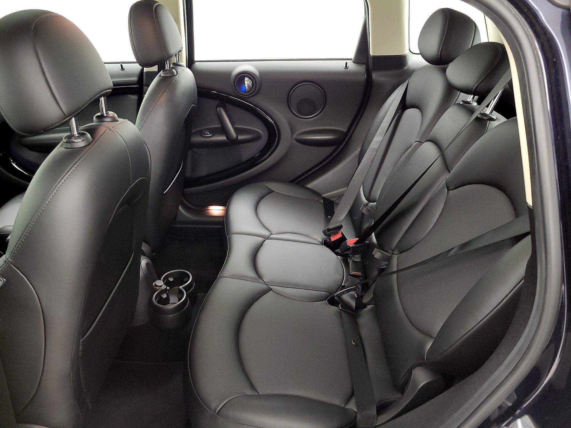 Thumbnail: 2014 MINI Cooper Countryman - 18