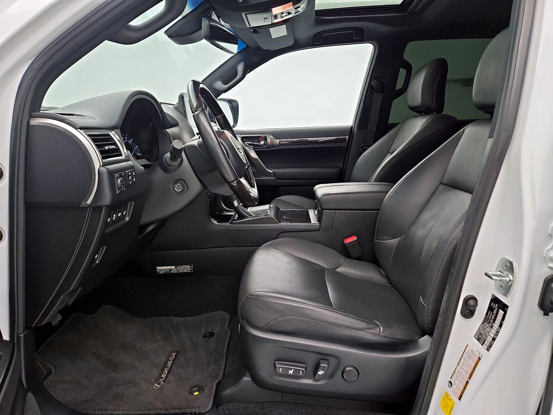 Thumbnail: 2023 Lexus GX - 11